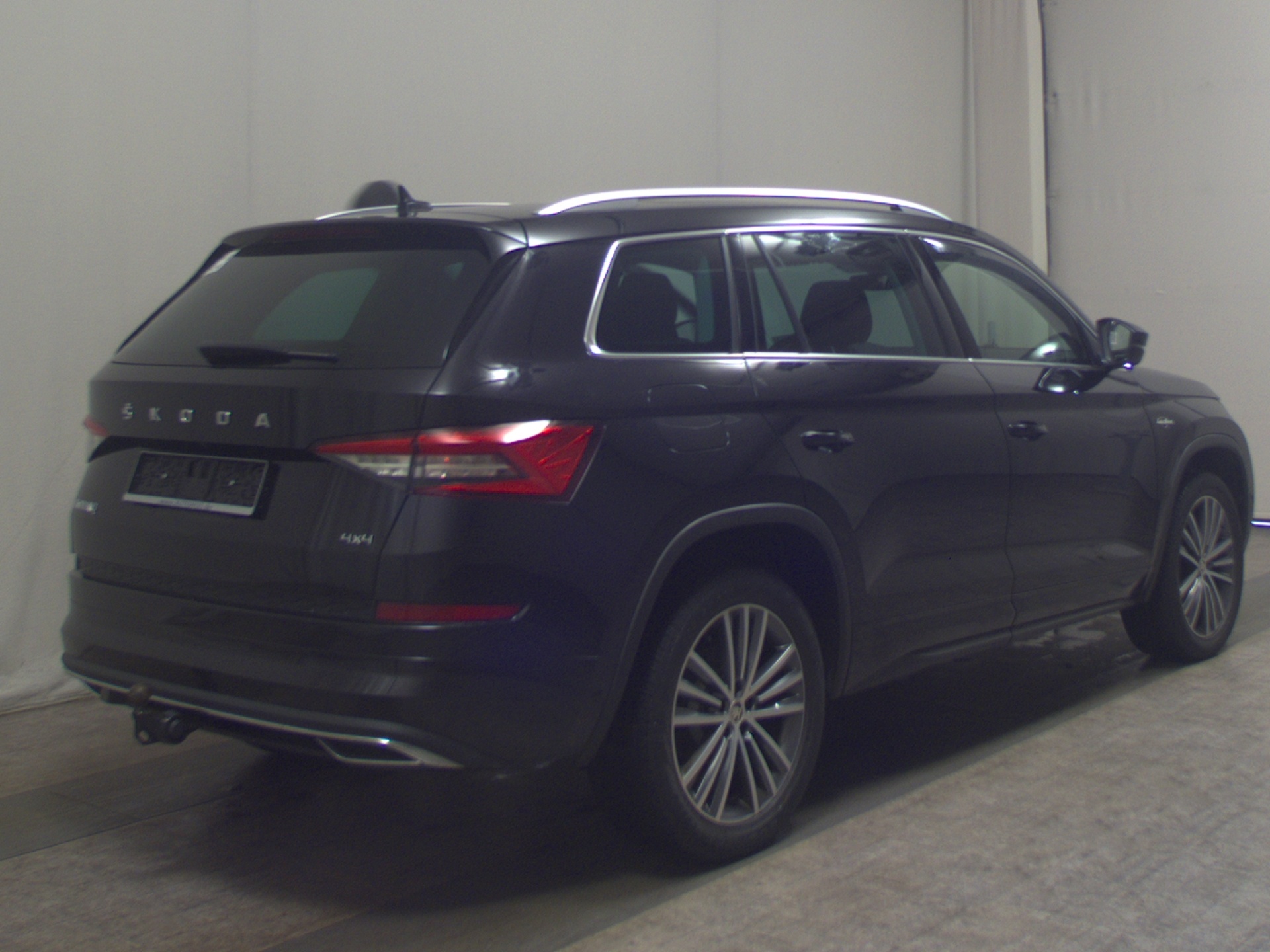 Skoda Kodiaq 2.0 TDI 4x4 L&K Navi LED vc Pano AHK 360° 4