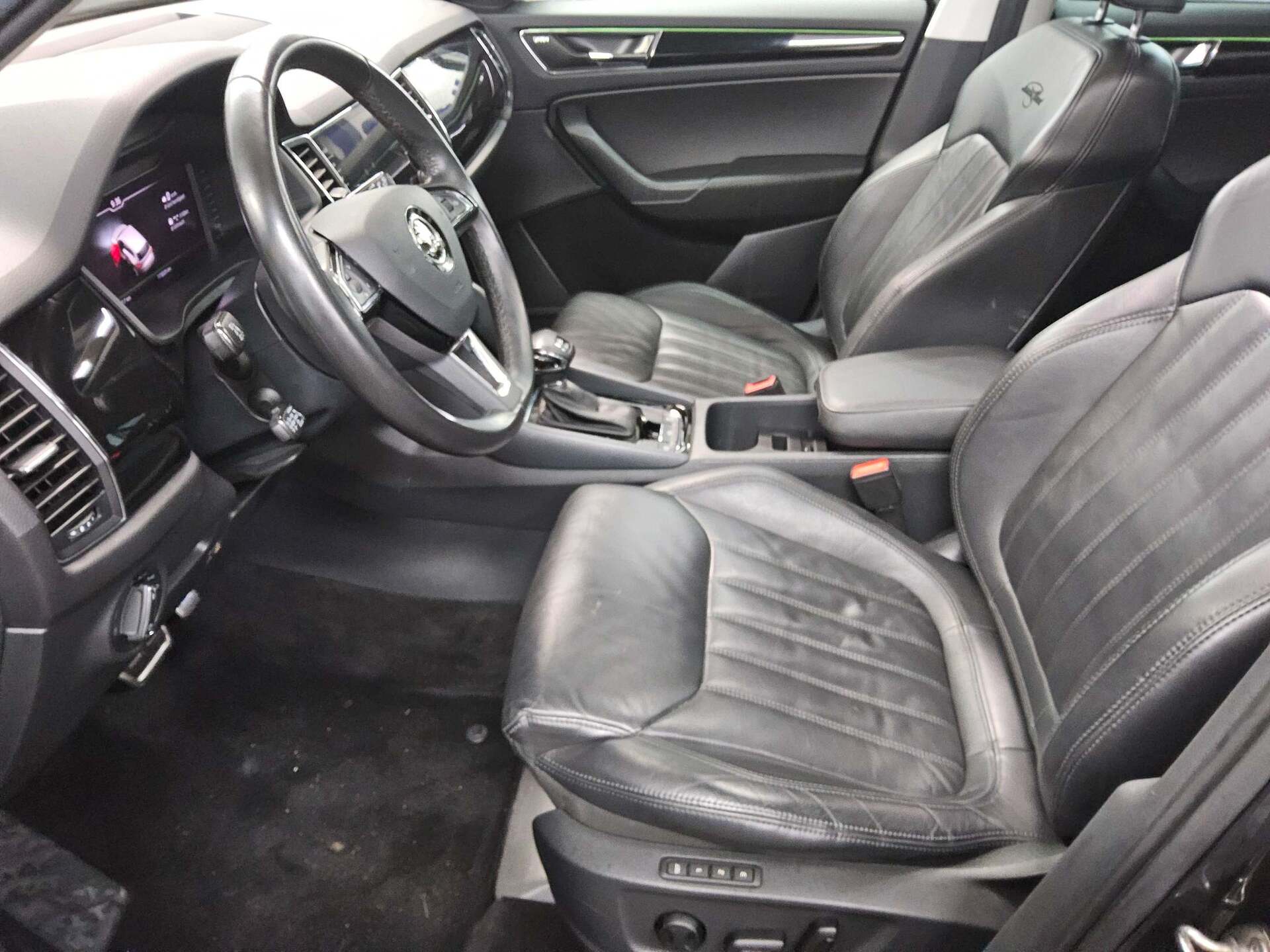 Skoda Kodiaq 2.0 TDI 4x4 L&K Navi LED vc Pano AHK 360° 9