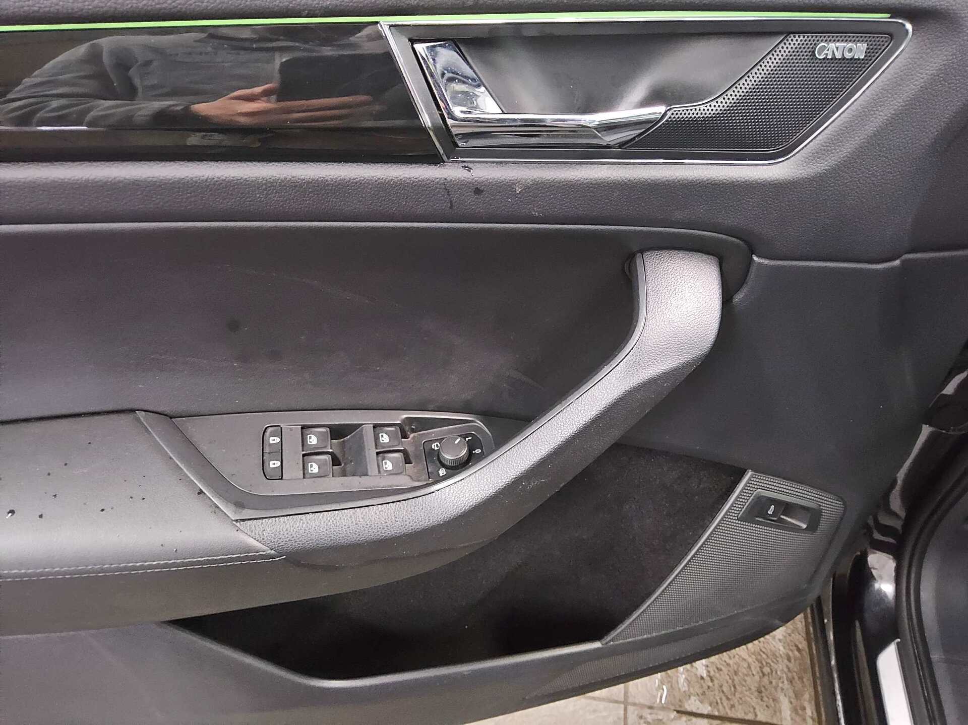 Skoda Kodiaq 2.0 TDI 4x4 L&K Navi LED vc Pano AHK 360° 10