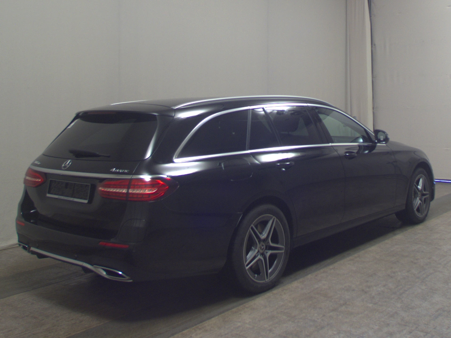 Mercedes-Benz E 300 T de 4M AMG-Line Navi LED Pano HuD 360° 4