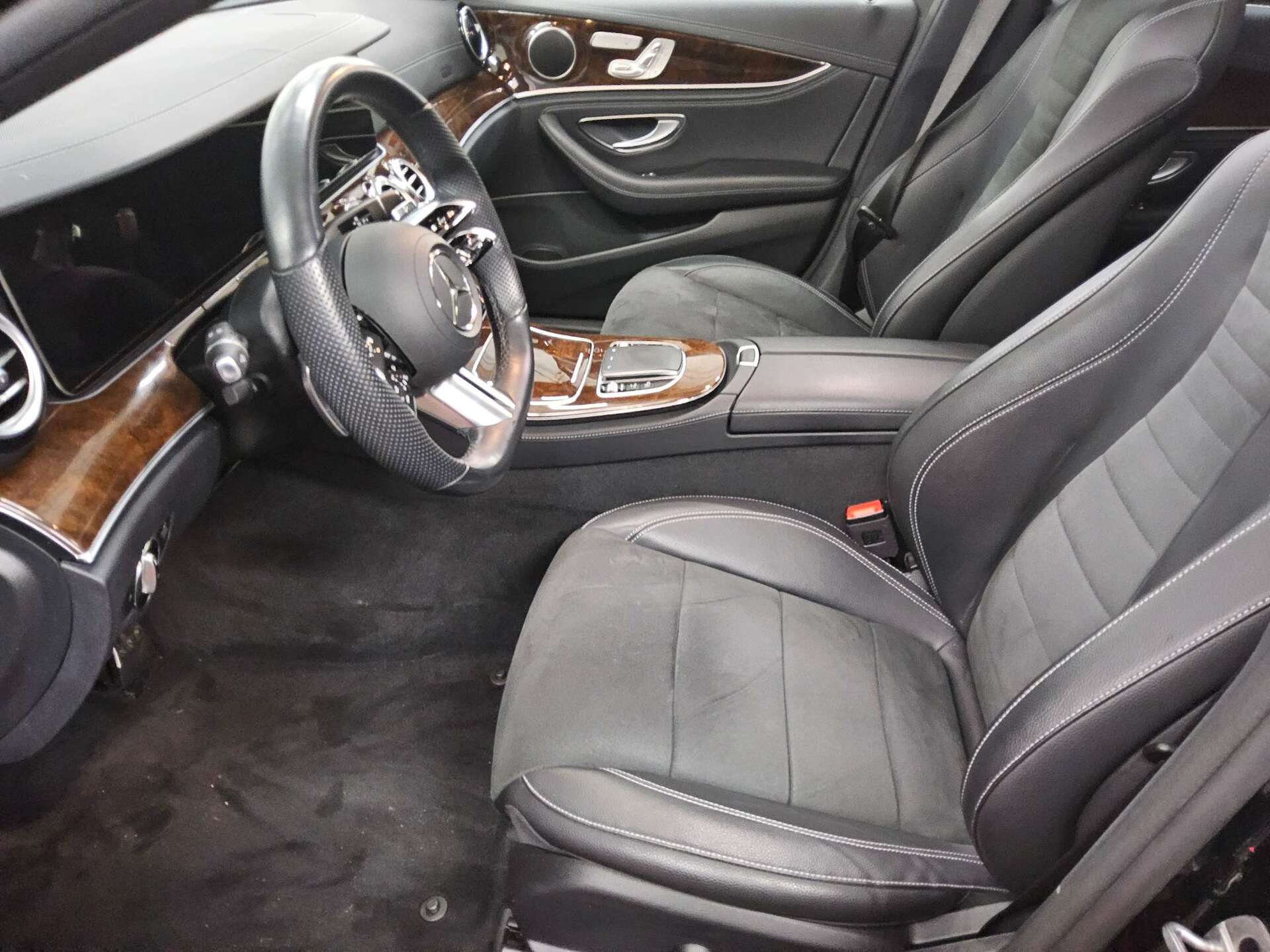 Mercedes-Benz E 300 T de 4M AMG-Line Navi LED Pano HuD 360° 9