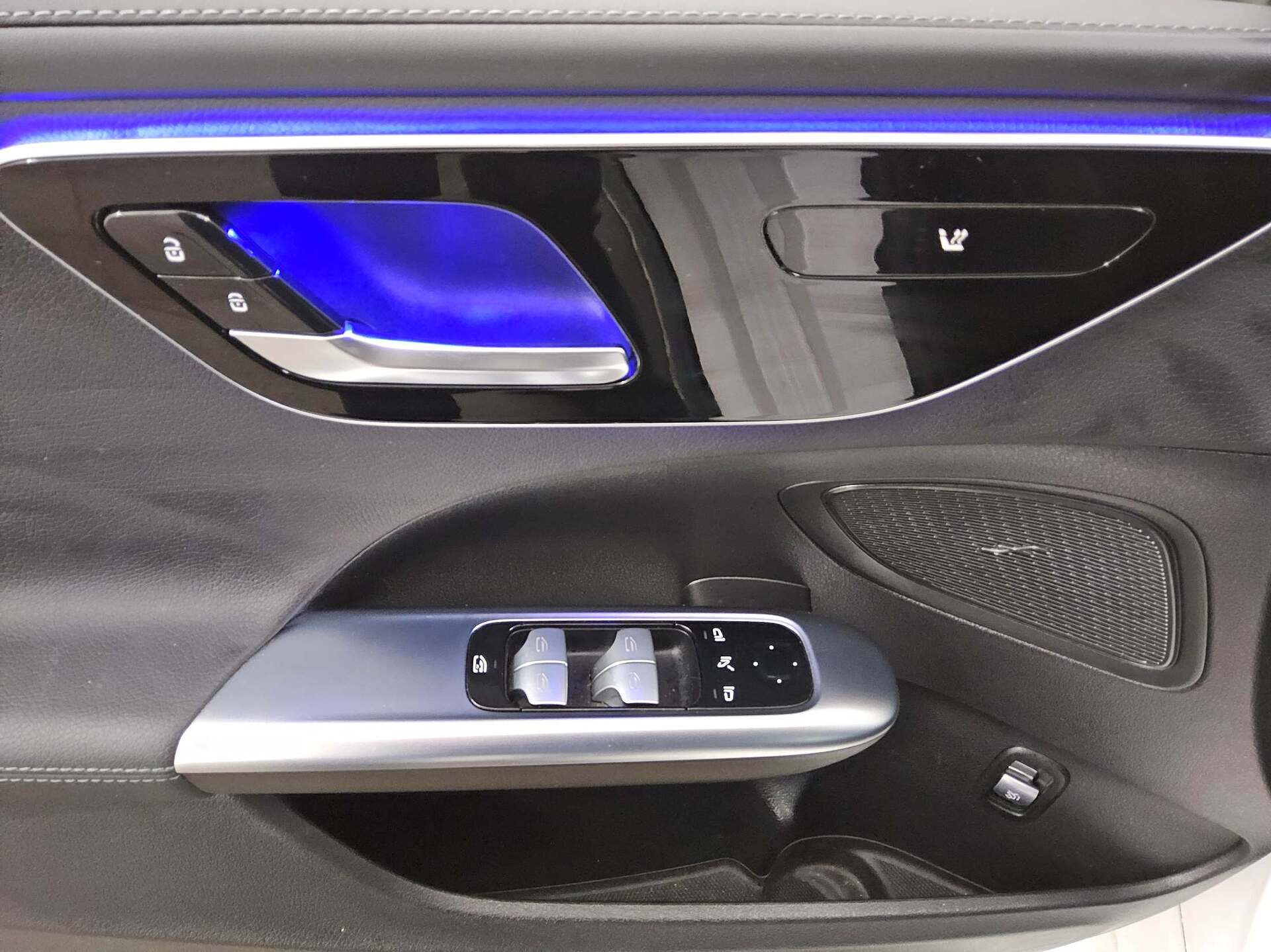 Mercedes-Benz C 220 T d AMG-Line Navi LED MBUX+ RfK Distr.+ 10