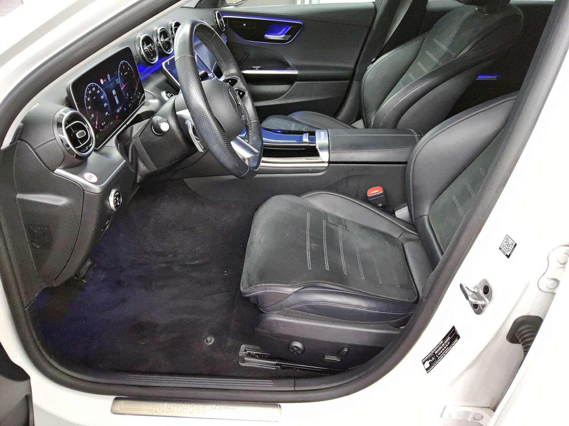 Mercedes-Benz C 220 T d AMG-Line Navi LED MBUX+ RfK Distr.+ 9