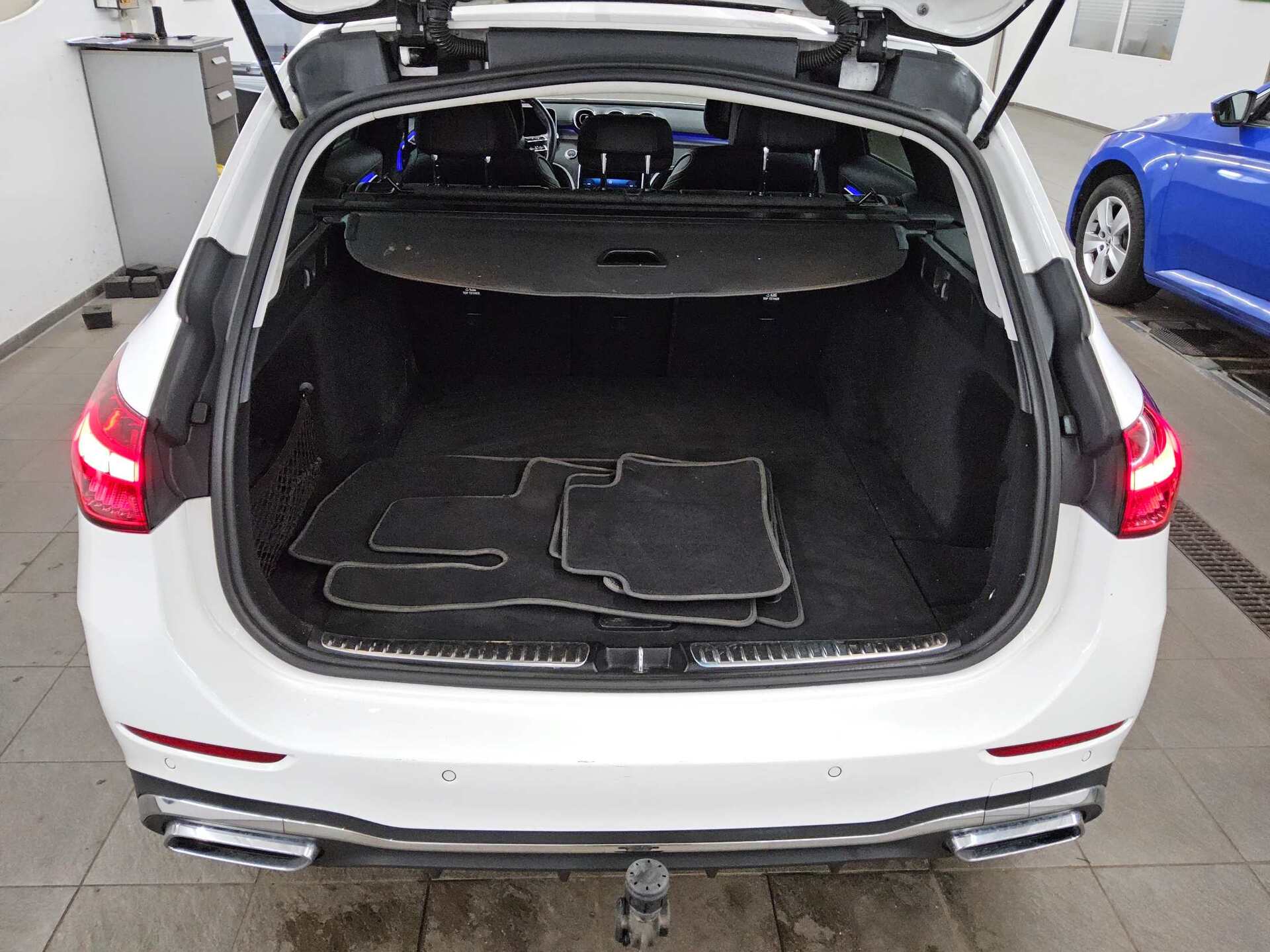 Mercedes-Benz C 220 T d AMG-Line Navi LED MBUX+ RfK Distr.+ 12