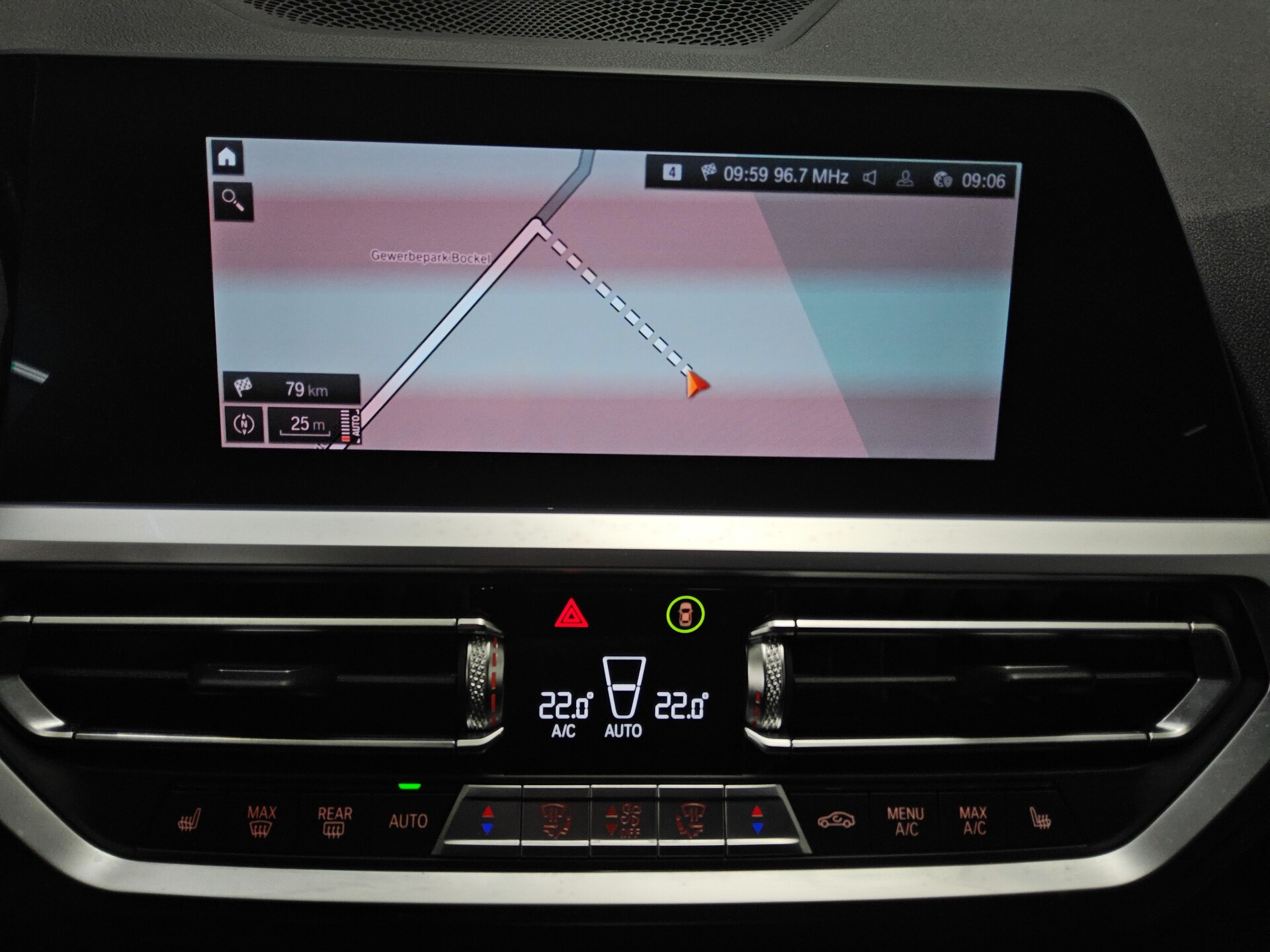 BMW 320dA Touring Sport-Line T-Leder Navi LED HiFi 7