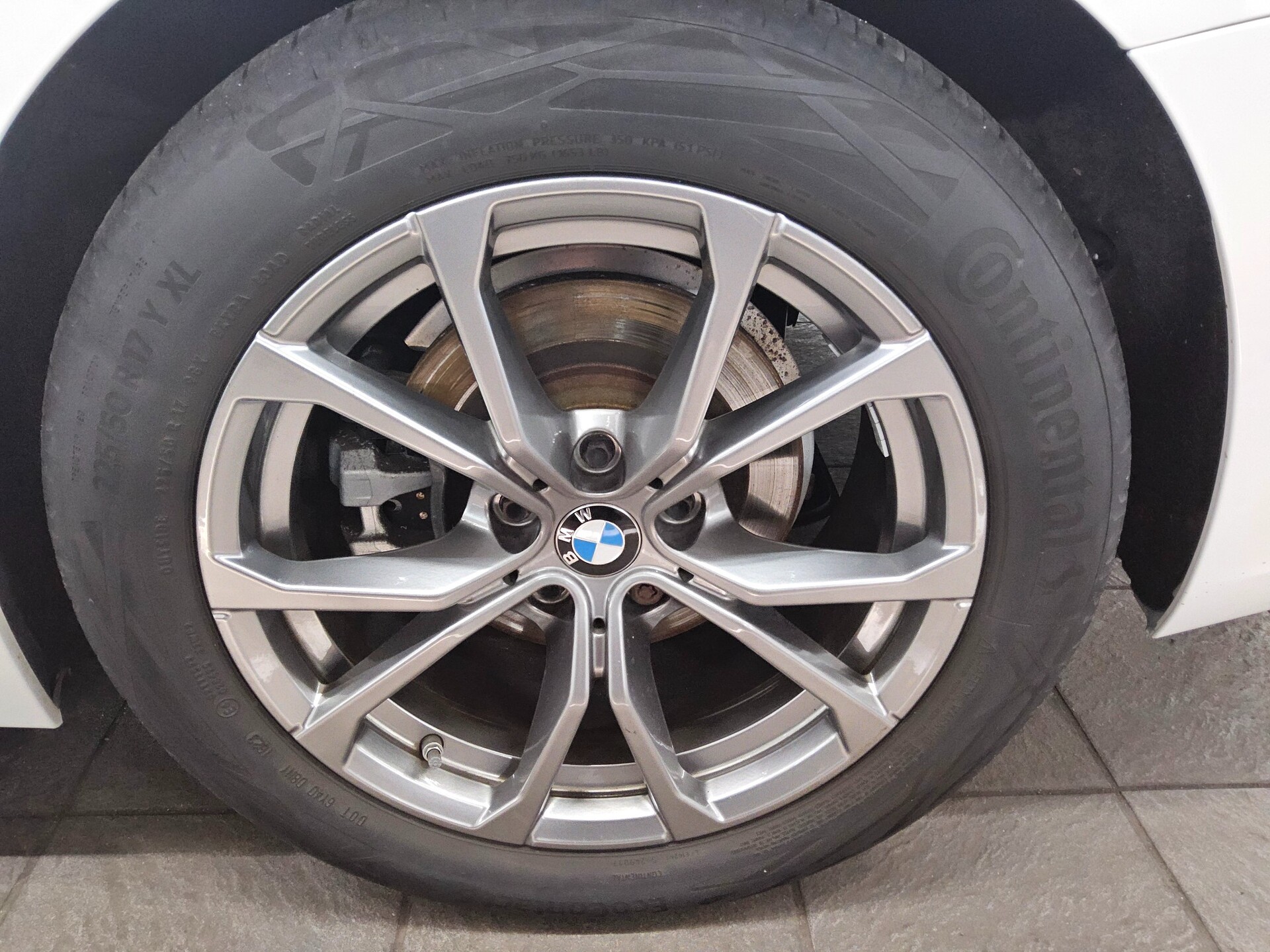 BMW 320dA Touring Sport-Line T-Leder Navi LED HiFi 10