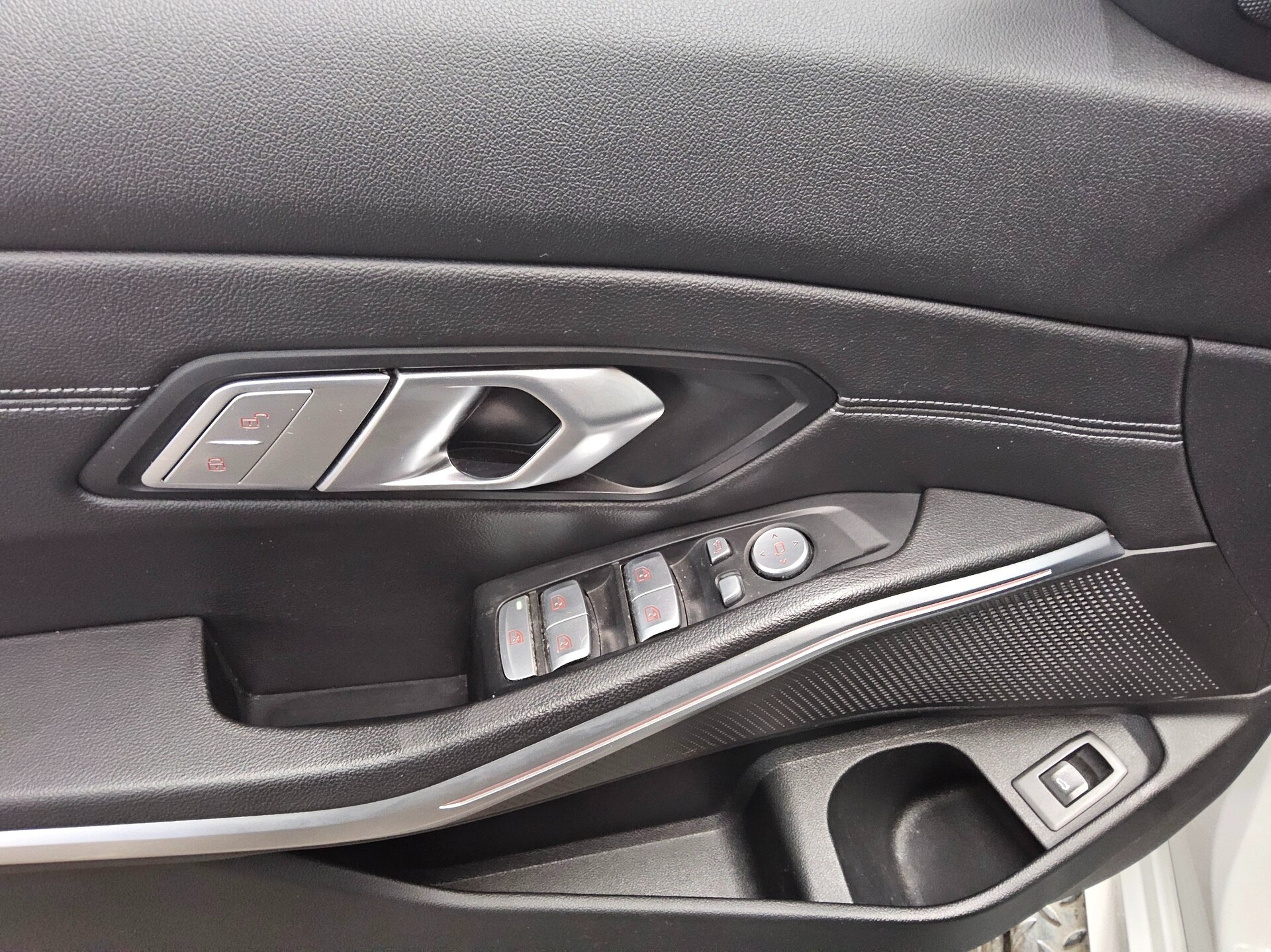 BMW 320dA Touring Sport-Line T-Leder Navi LED HiFi 9