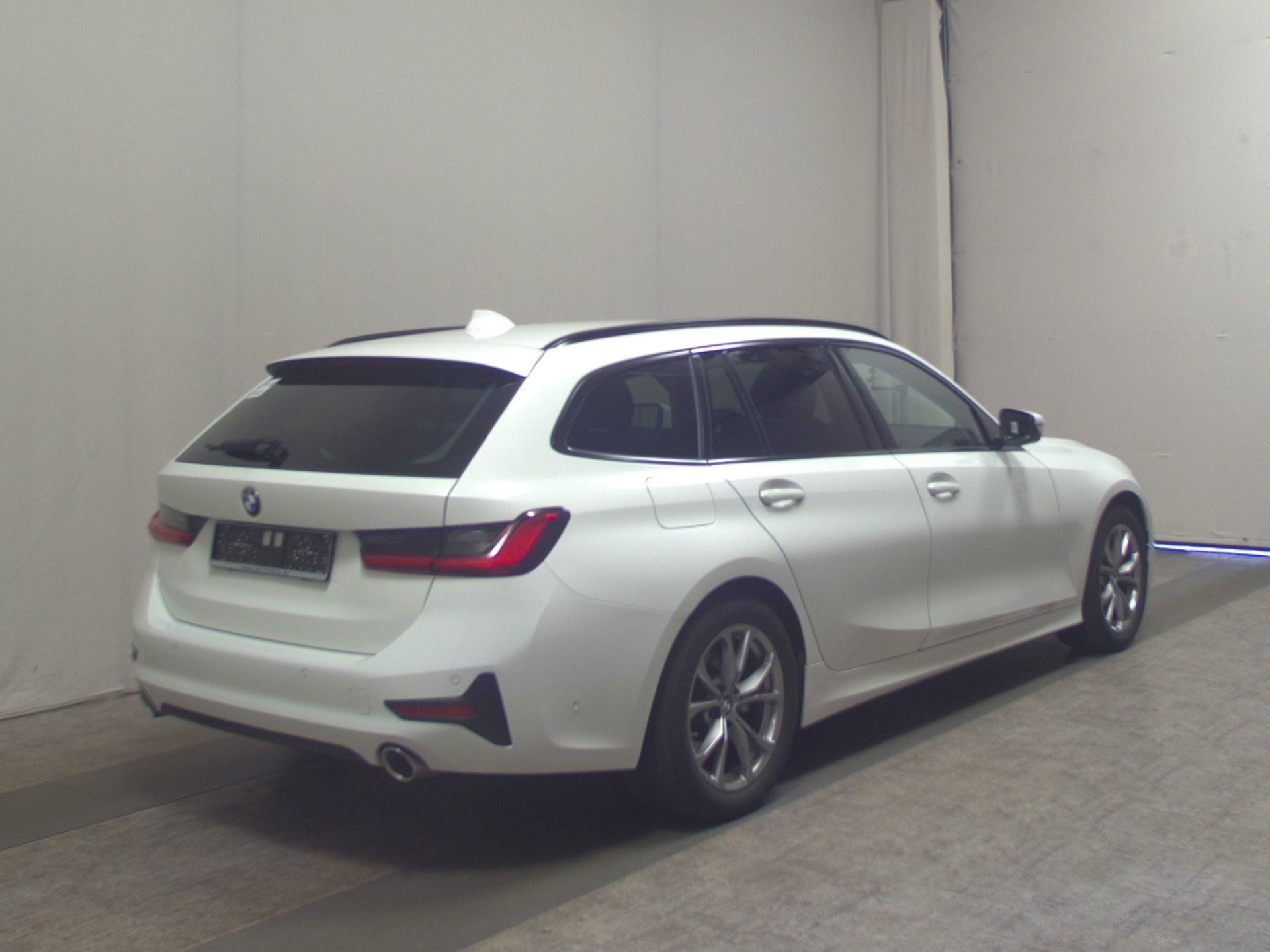 BMW 320dA Touring Sport-Line T-Leder Navi LED HiFi 4