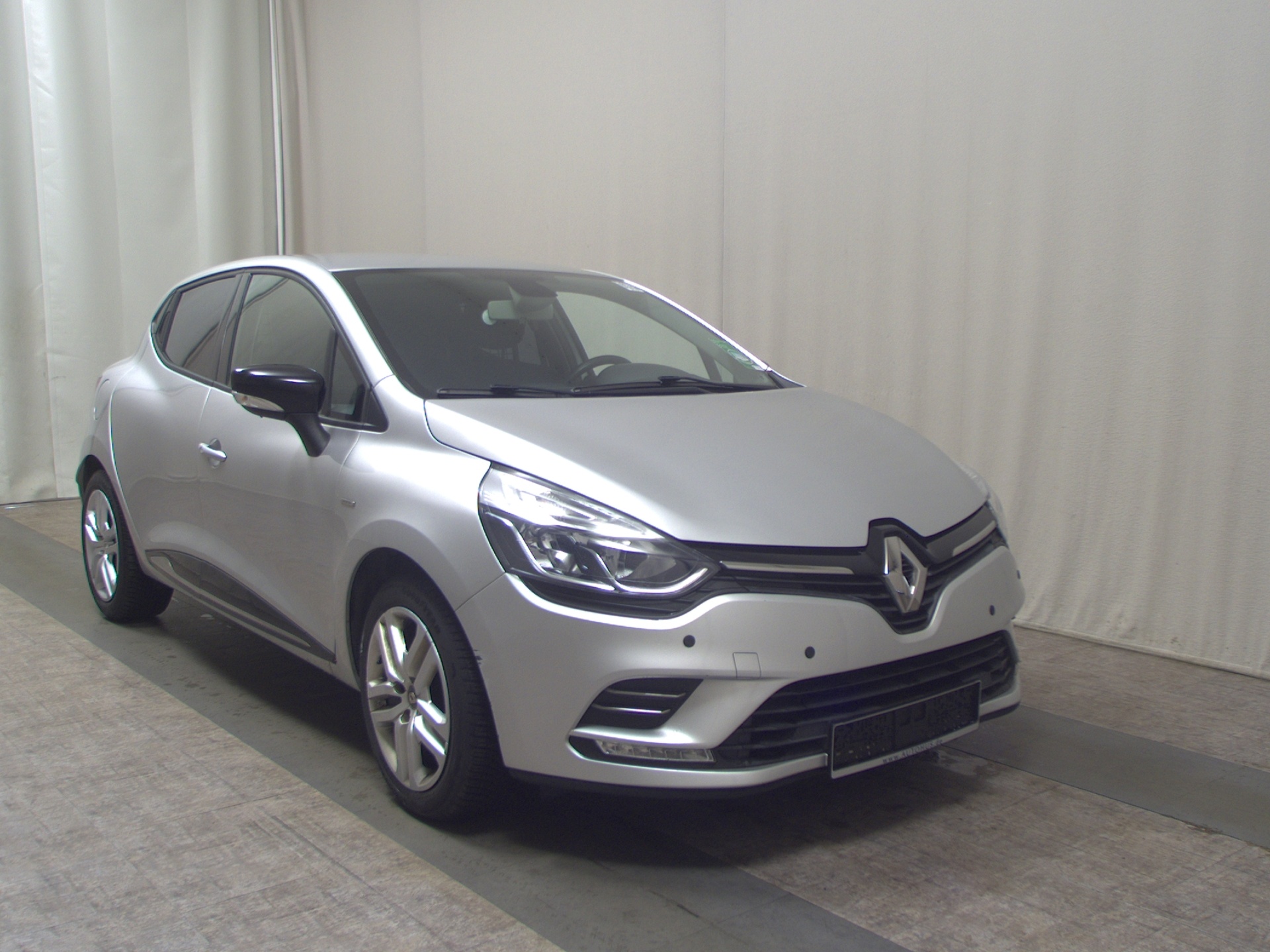 Renault Clio 1.5 dCi Limited 2-Sitzer Navi PDC Tempomat 3