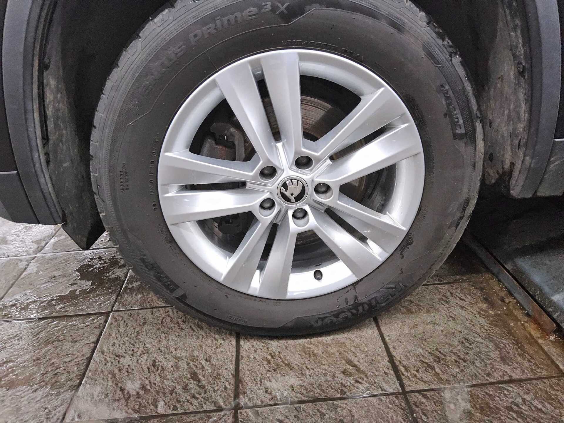 Skoda Kodiaq 2.0 TDI Ambition Navi vc Matrix Pano ACC 11