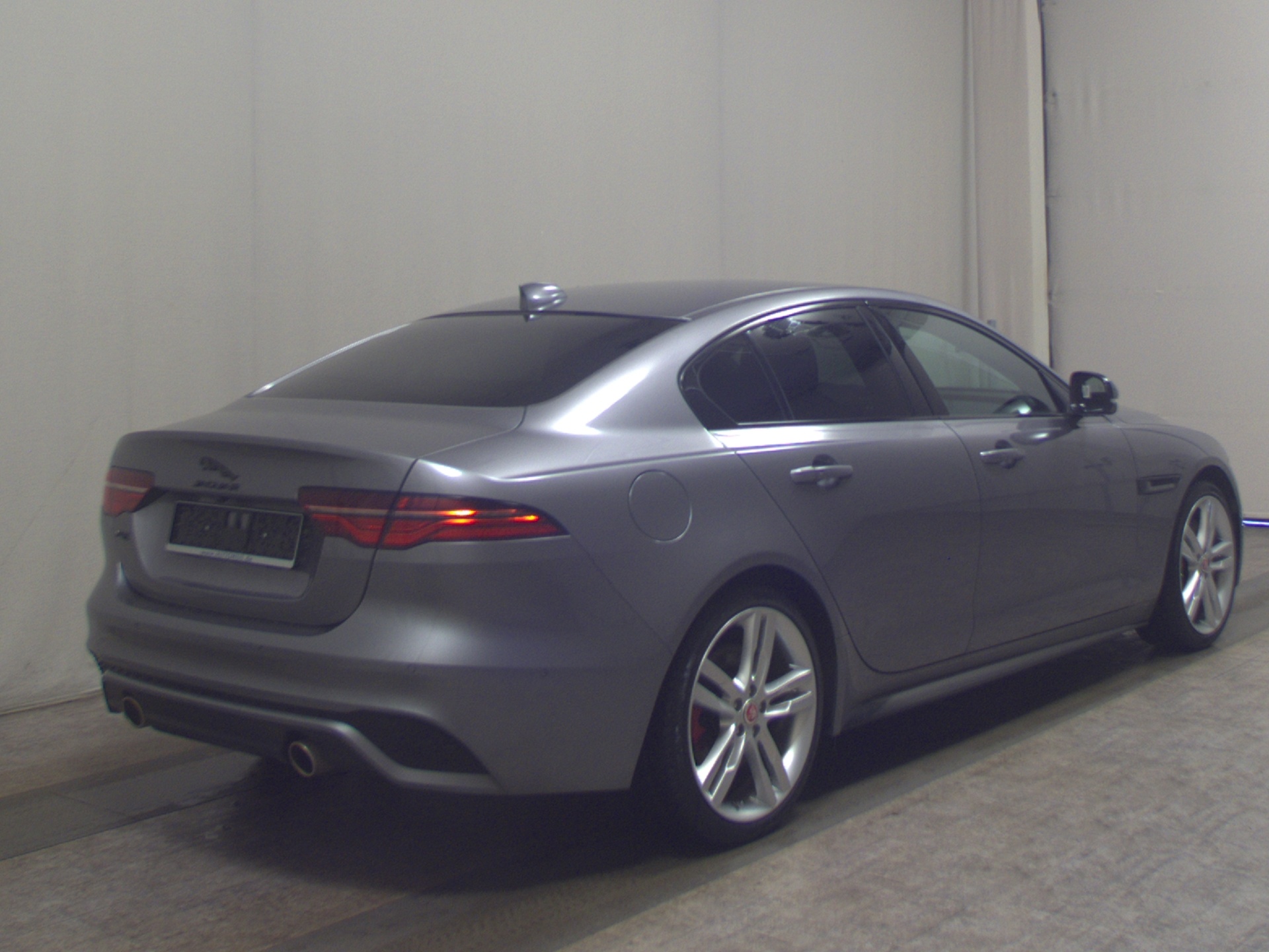 Jaguar XE R-Dynamic Black Navi LED 360°- Kamera 4
