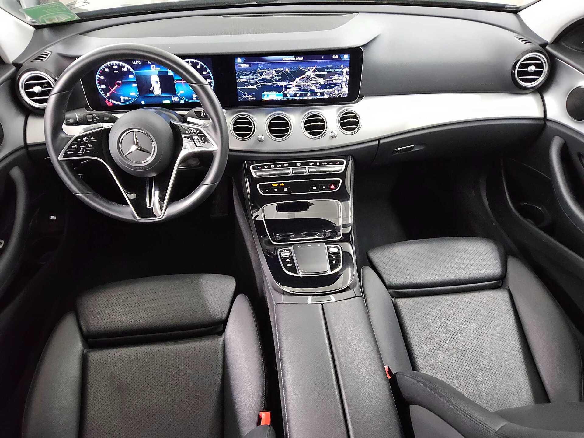 Mercedes-Benz E 300 T de Avantgarde Navi Widescreen LED RFK 5