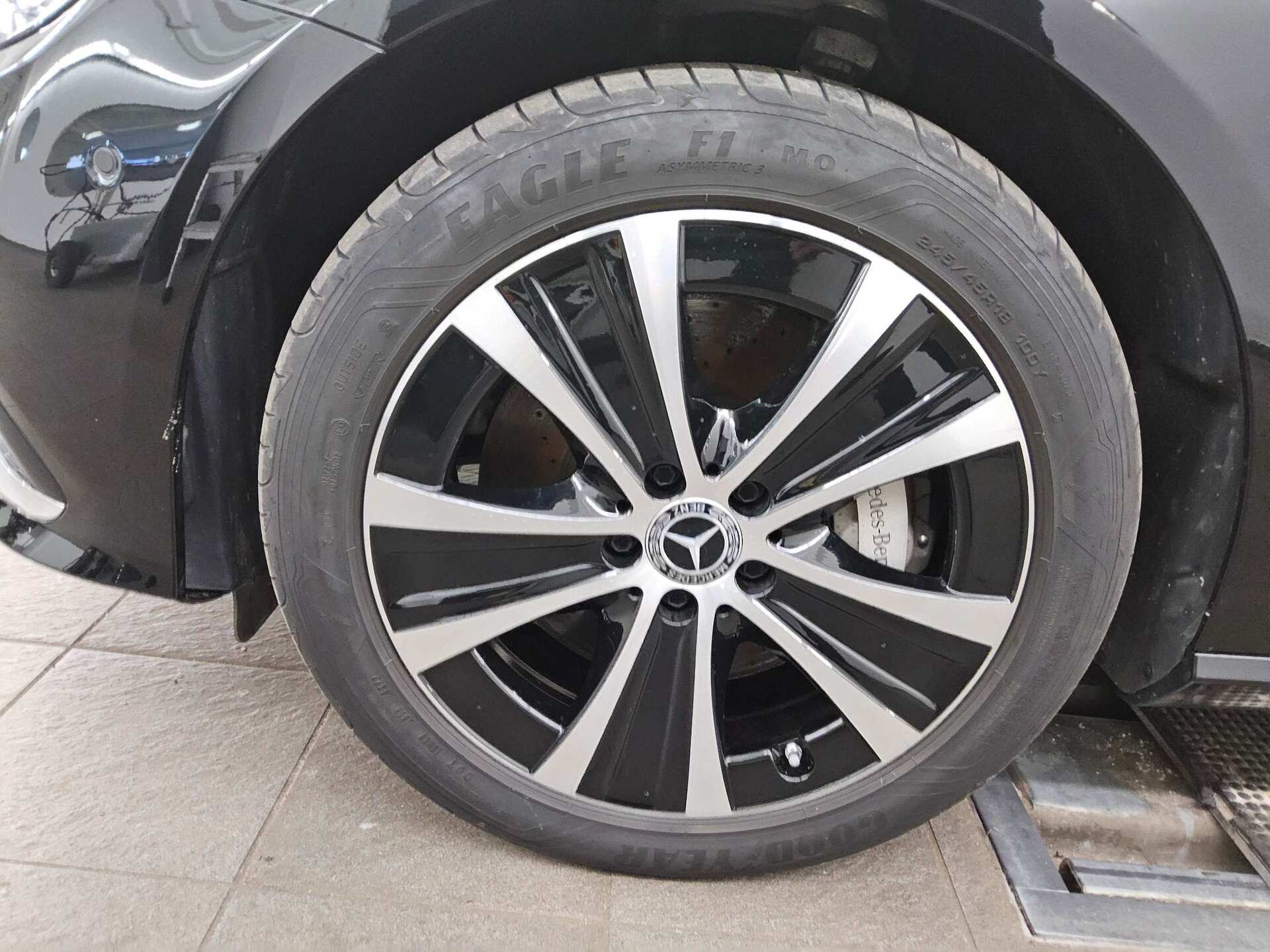 Mercedes-Benz E 300 T de Avantgarde Navi Widescreen LED RFK 11