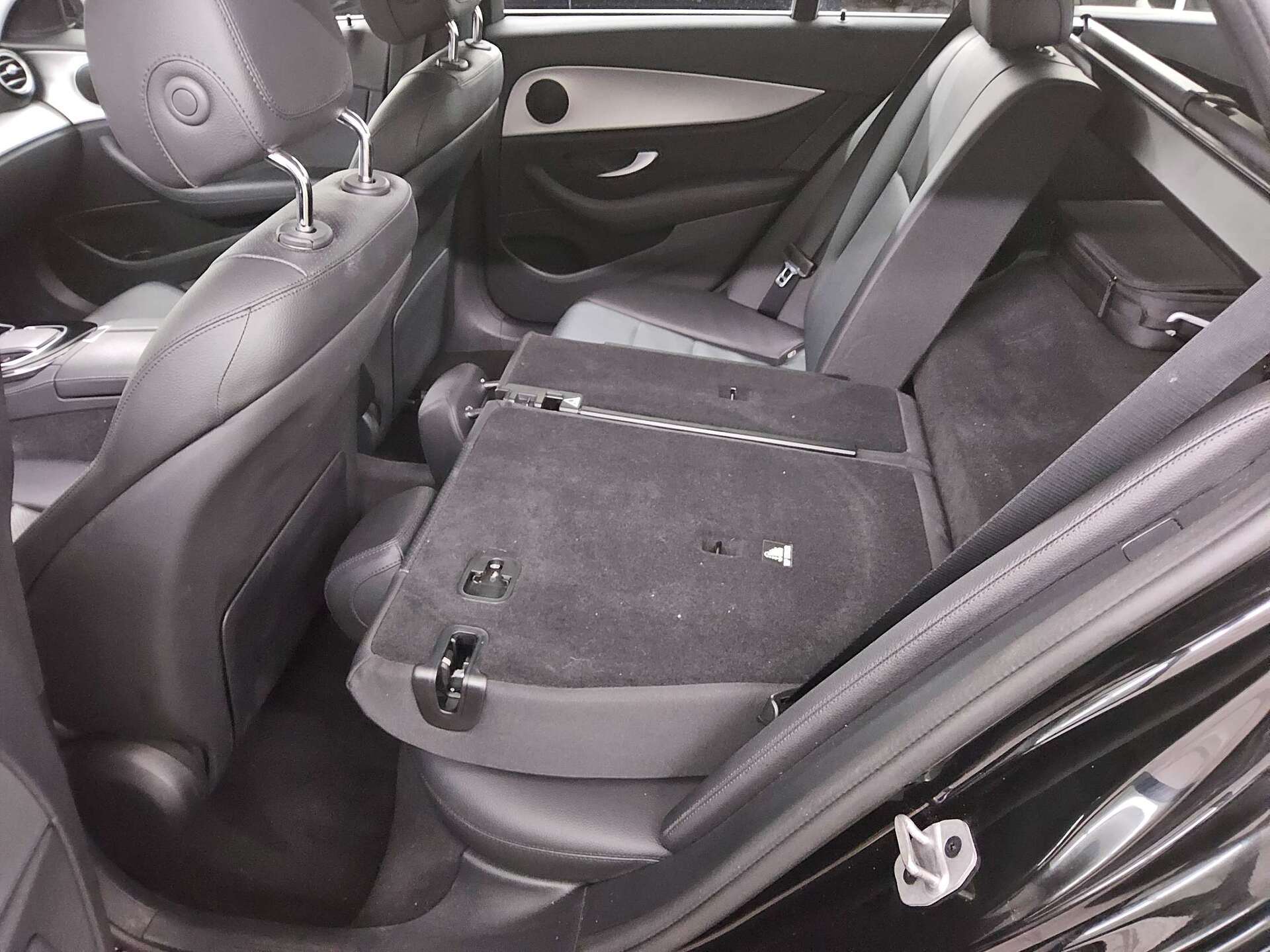 Mercedes-Benz E 300 T de Avantgarde Navi Widescreen LED RFK 13