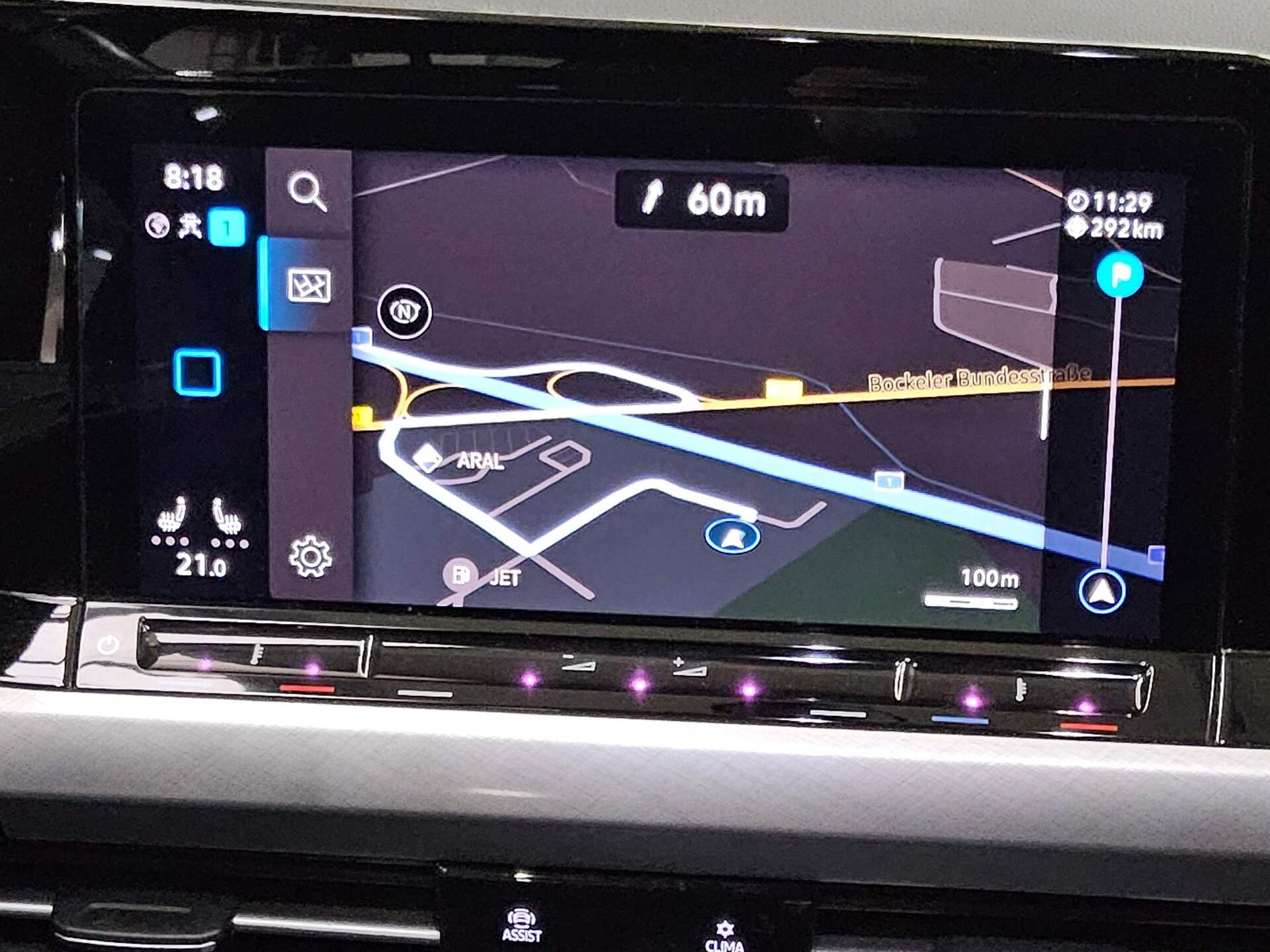 Volkswagen Golf-8 Var. 2.0 TDI Life Navi LED DC RFK ACC 7