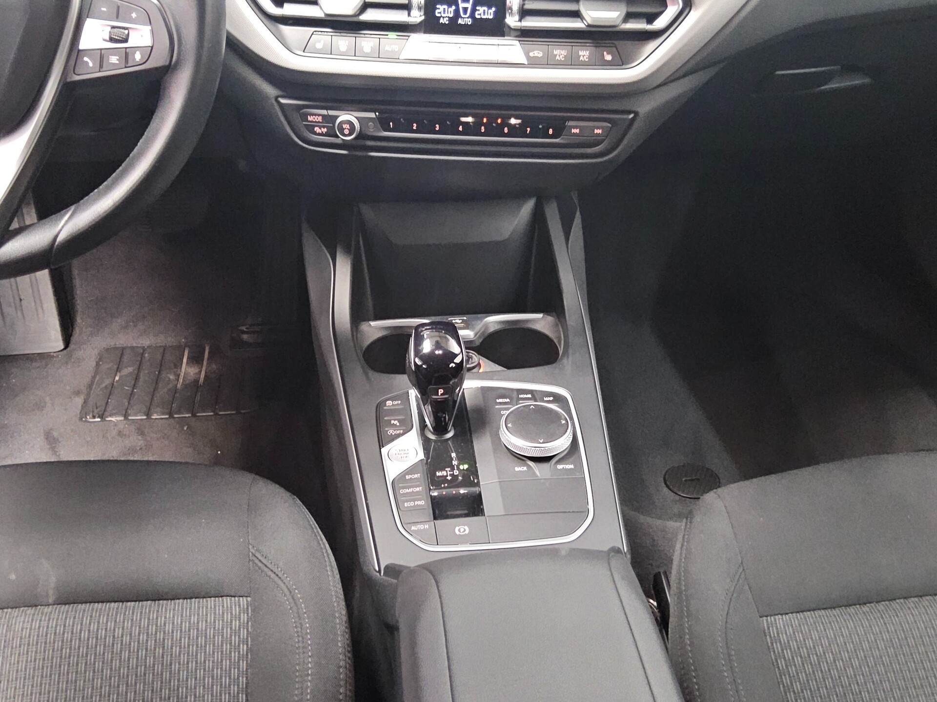 BMW 118dA Advantage Navi LED LC-Pro HuD AHK ACC 6