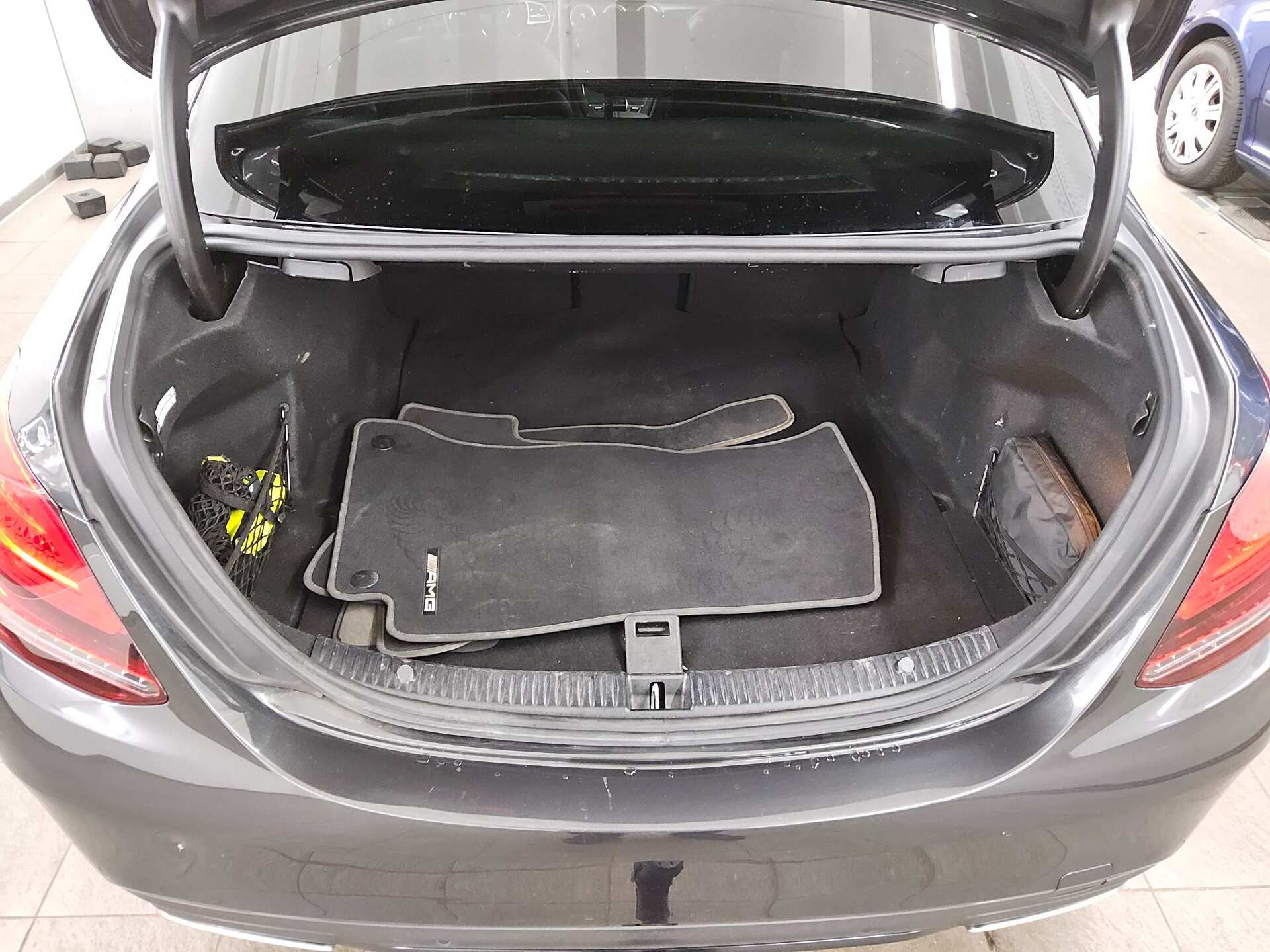 Mercedes-Benz C 300 AMG-Line Navi MB-LED Widesc. Burmester RfK 12