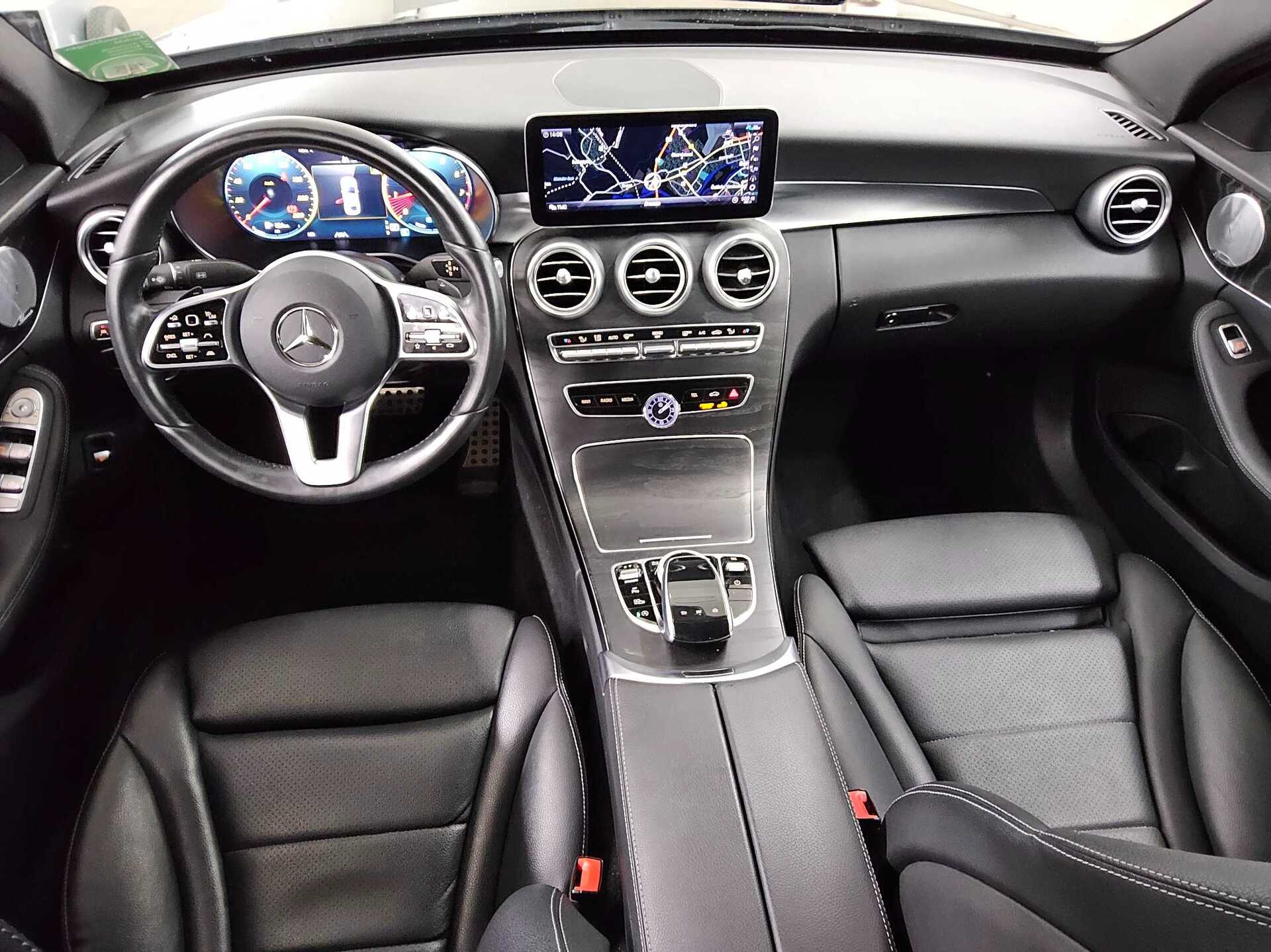 Mercedes-Benz C 300 AMG-Line Navi MB-LED Widesc. Burmester RfK 5