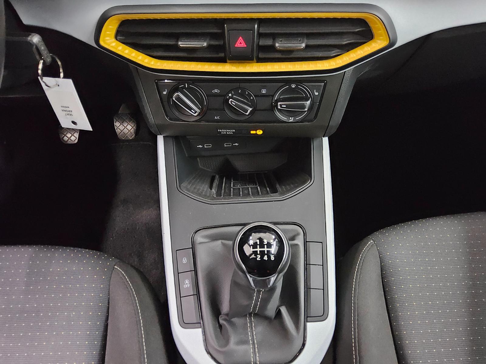 Seat Arona 1.0 TSI Style Navi LED AHK PDC Shz 6