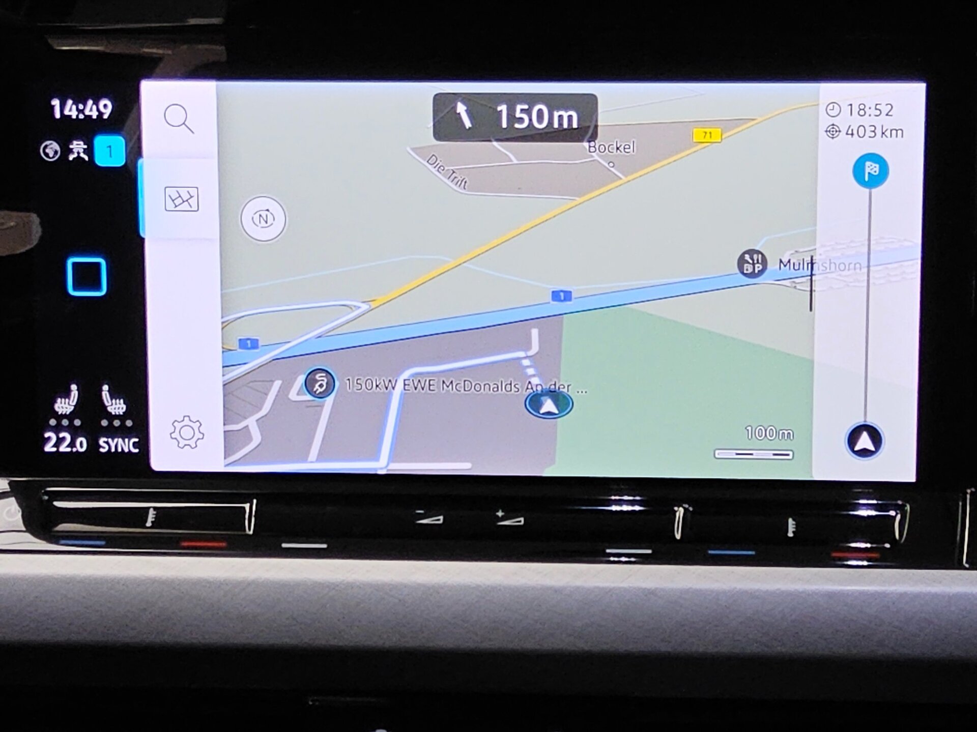 Volkswagen Golf-8 Var. 2.0 TDI Life Navi DC LED+ ACC 7