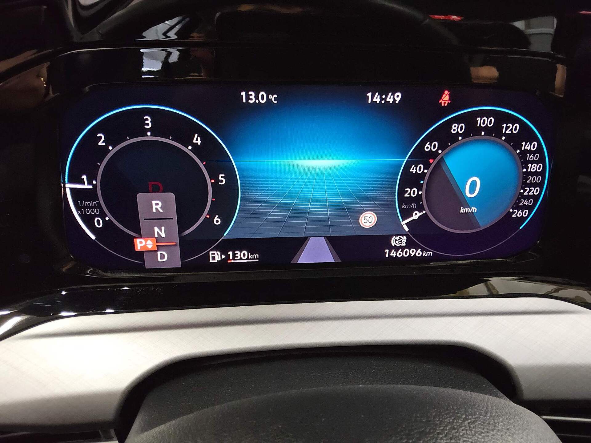 Volkswagen Golf-8 Var. 2.0 TDI Life Navi DC LED+ ACC 8