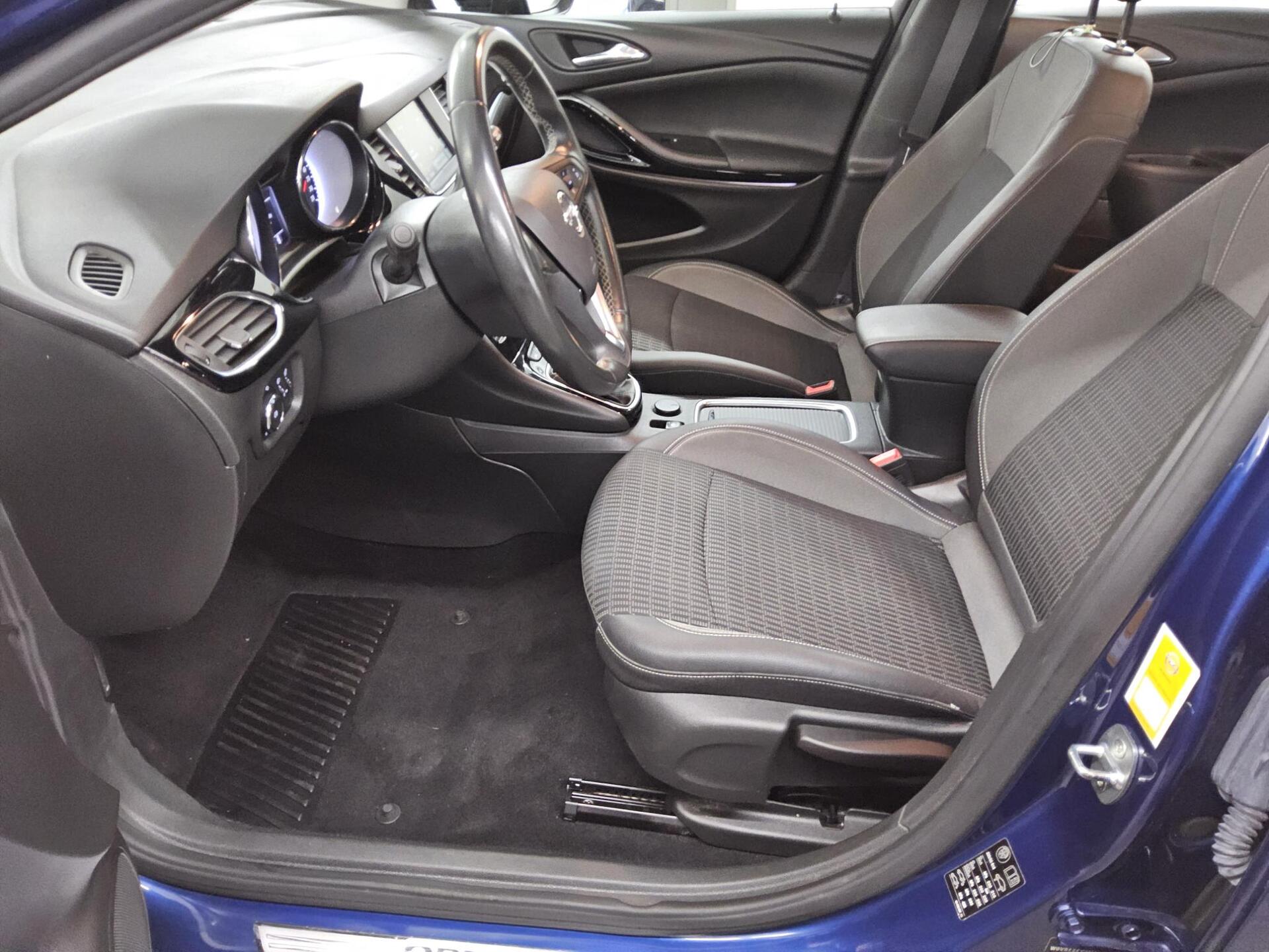 Opel Astra ST 1.5 D Design%Tech T-Leder Navi LED PDC 8