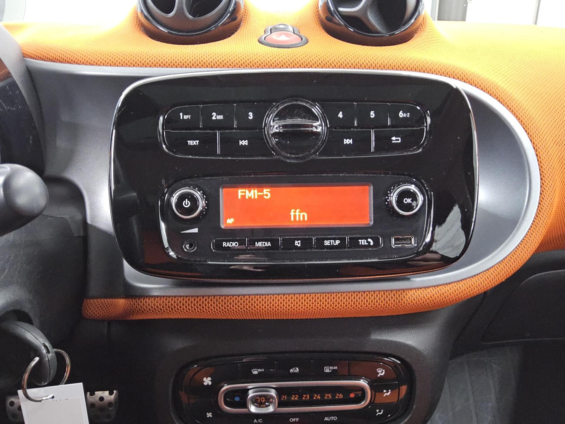 Smart ForFour Passion  Edition #1 Pano Tempomat SHZ 7