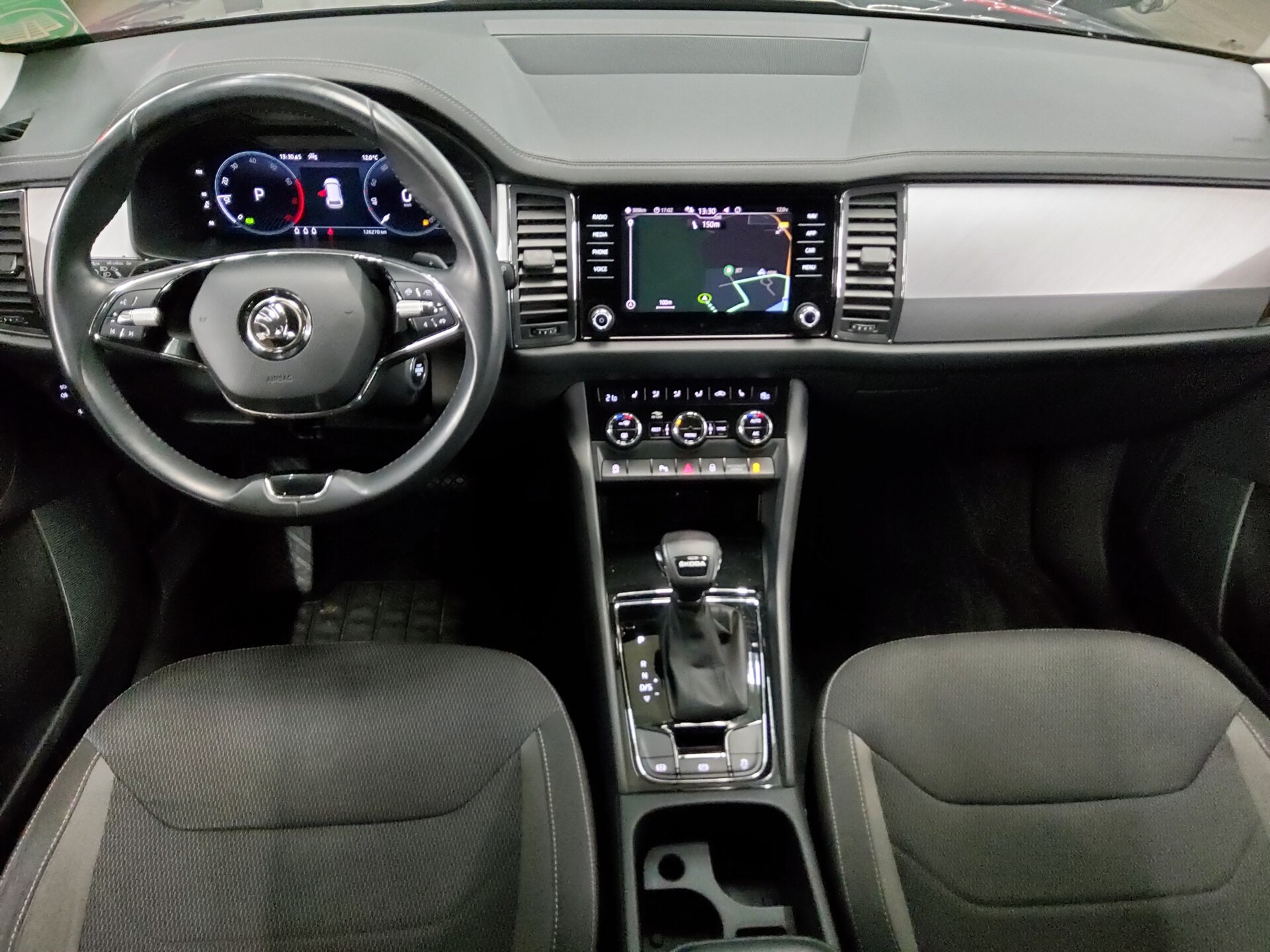 Skoda Kodiaq 1.5 TSI Ambition Navi LED DC RFK AHK 5