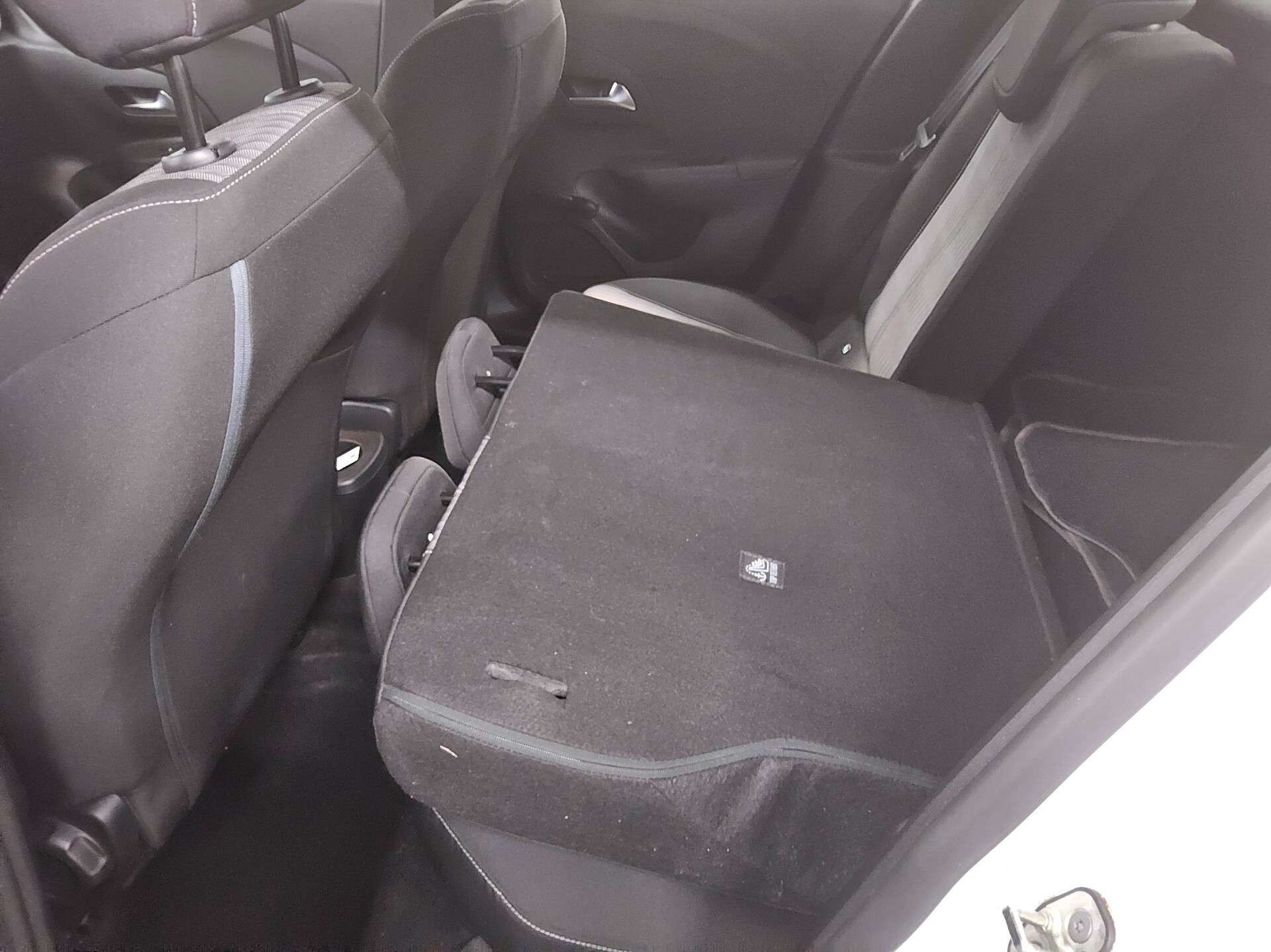 Opel Corsa 1.2 Edition Navi vor. Shz PDC DAB Tempomat 12