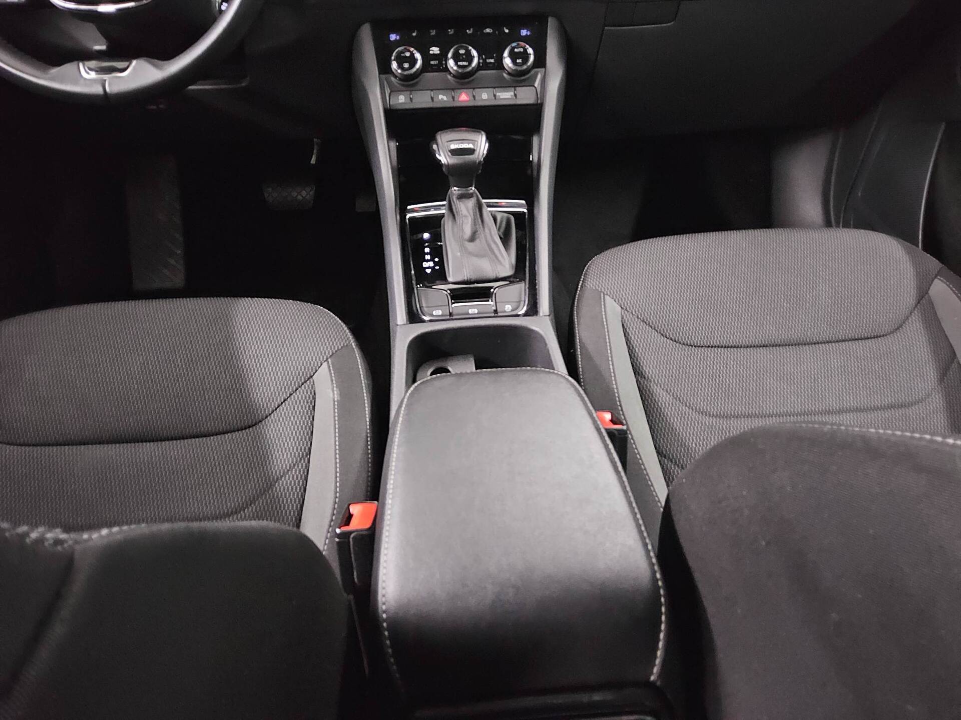 Skoda Kodiaq 2.0 TDI Ambition Navi LED vc AHK RfK ACC 6