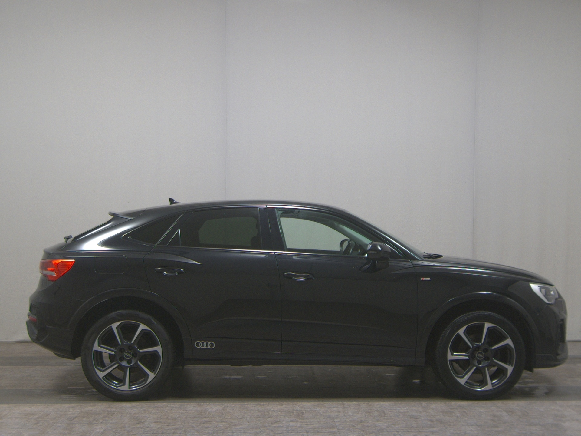 Audi Q3 Sportback 35 TFSI S-Line Leder Navi LED vc+