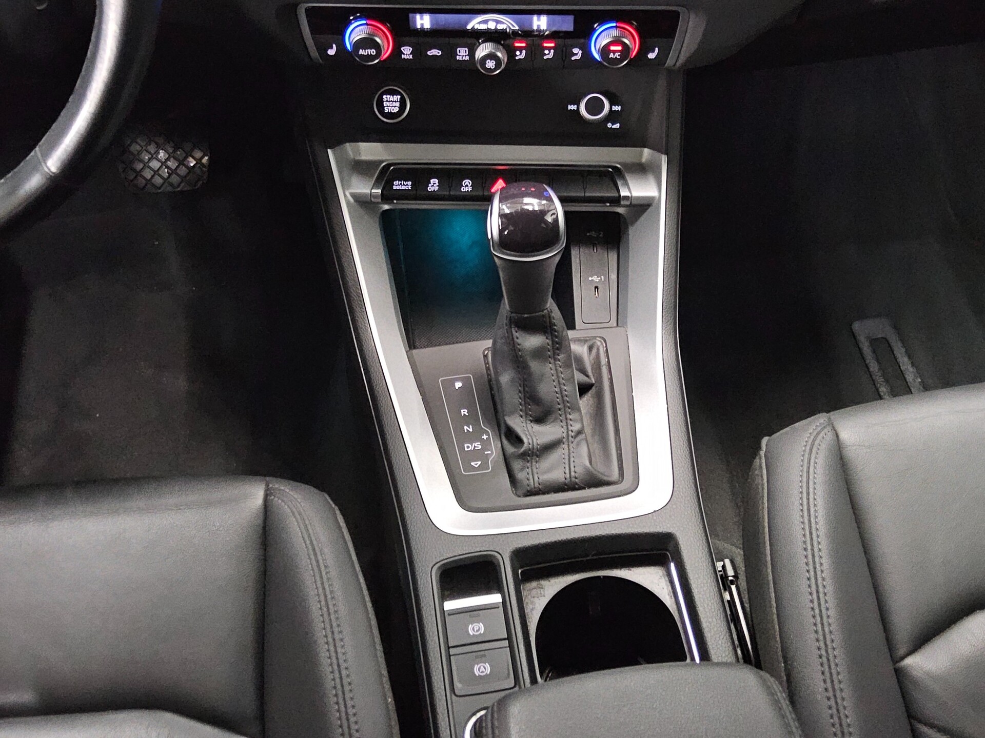 Audi Q3 Sportback 35 TFSI S-Line Leder Navi LED vc+ 6