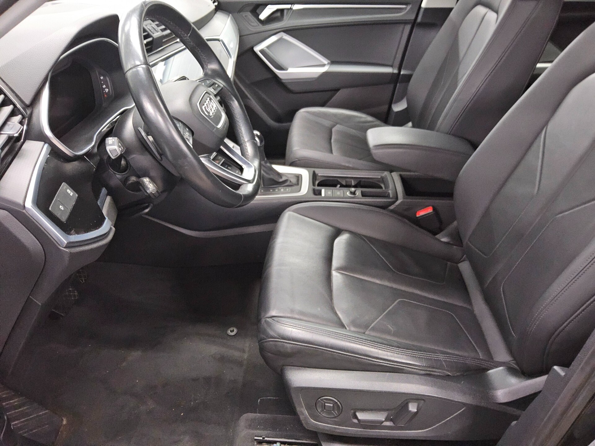 Audi Q3 Sportback 35 TFSI S-Line Leder Navi LED vc+ 9