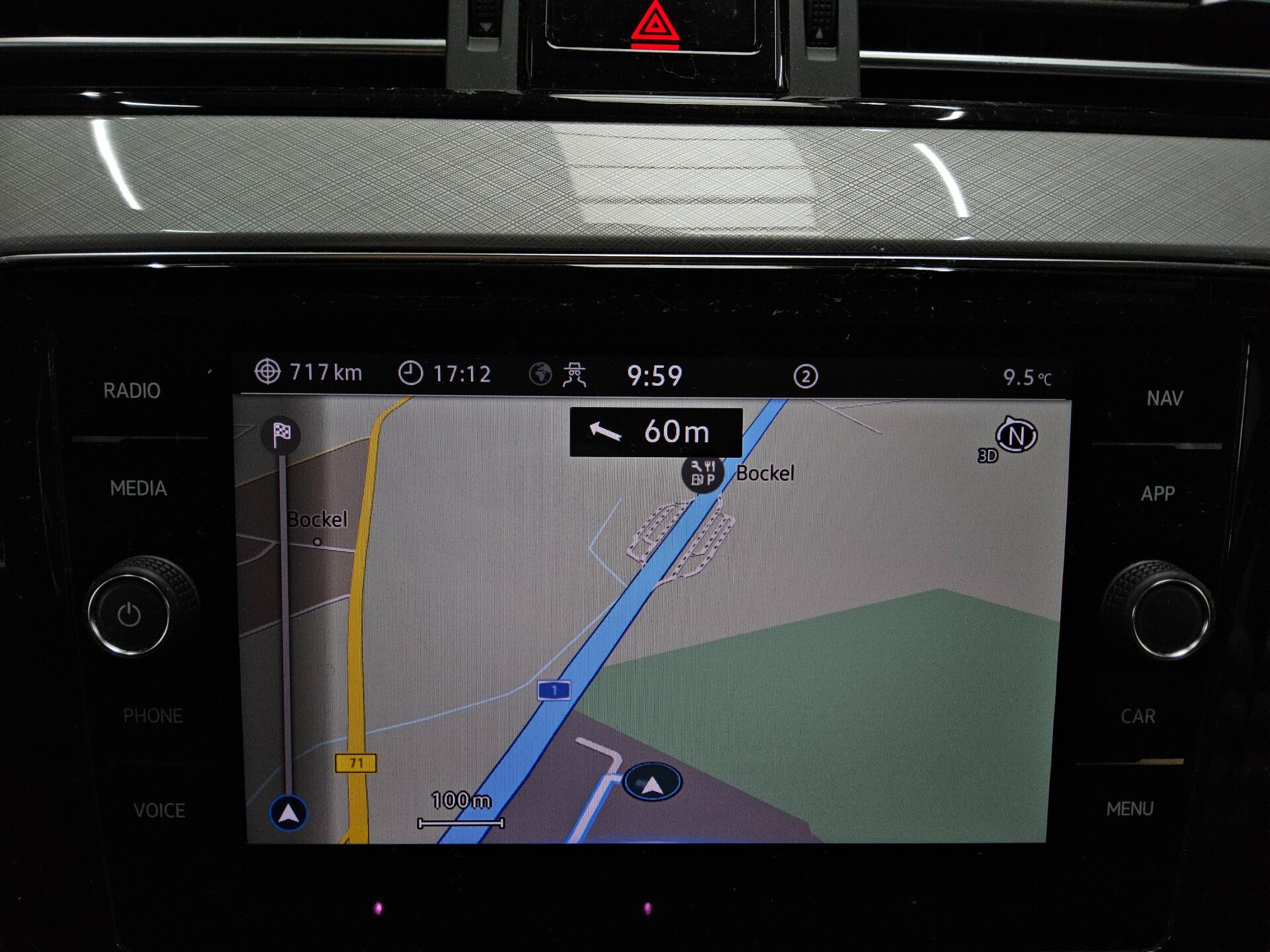 Volkswagen Passat Var. 2.0 TDI Business Navi LED RFK H-K 7