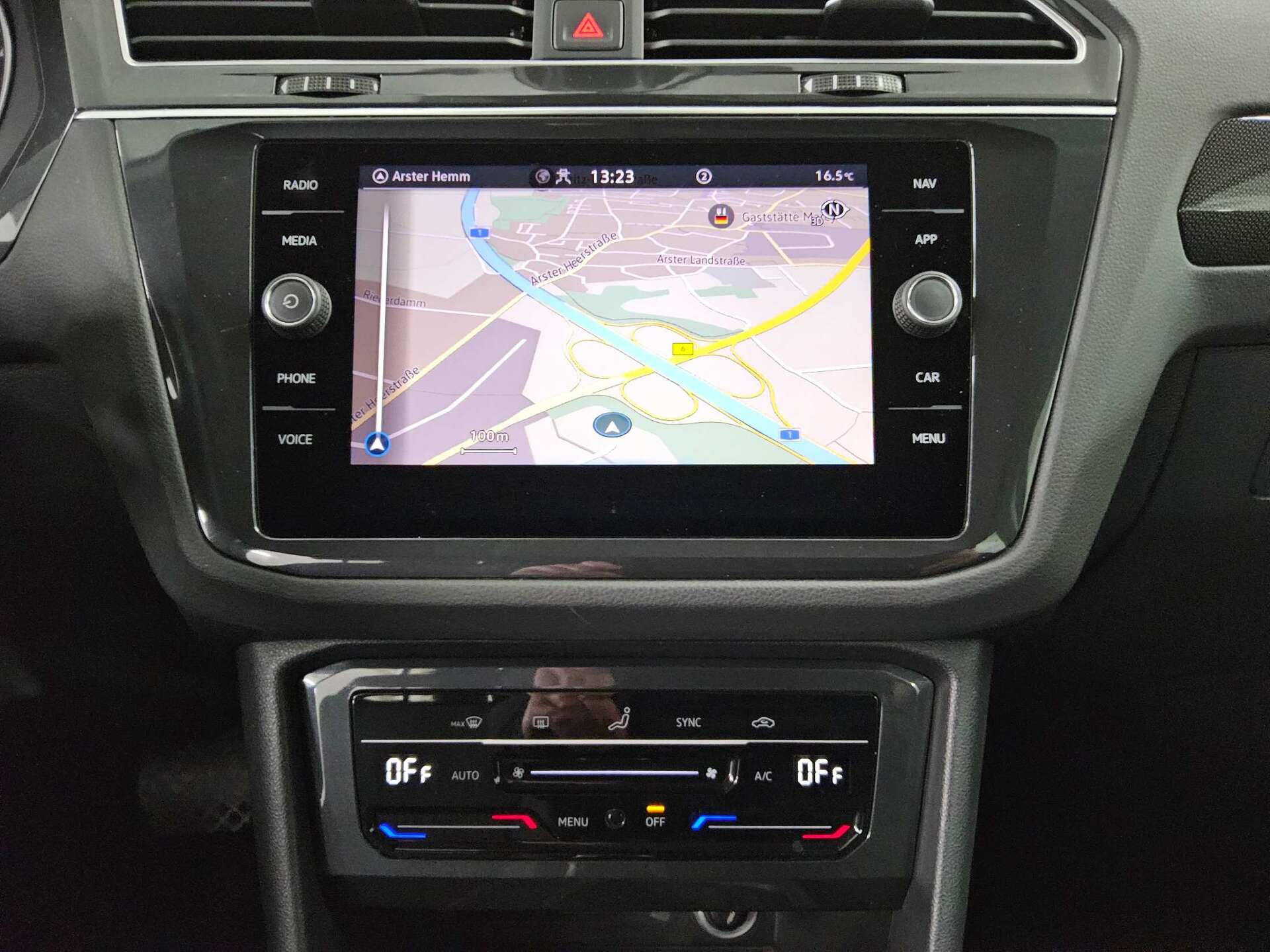 Volkswagen Tiguan 2.0 TDI Life Navi LED RFK AHK 7