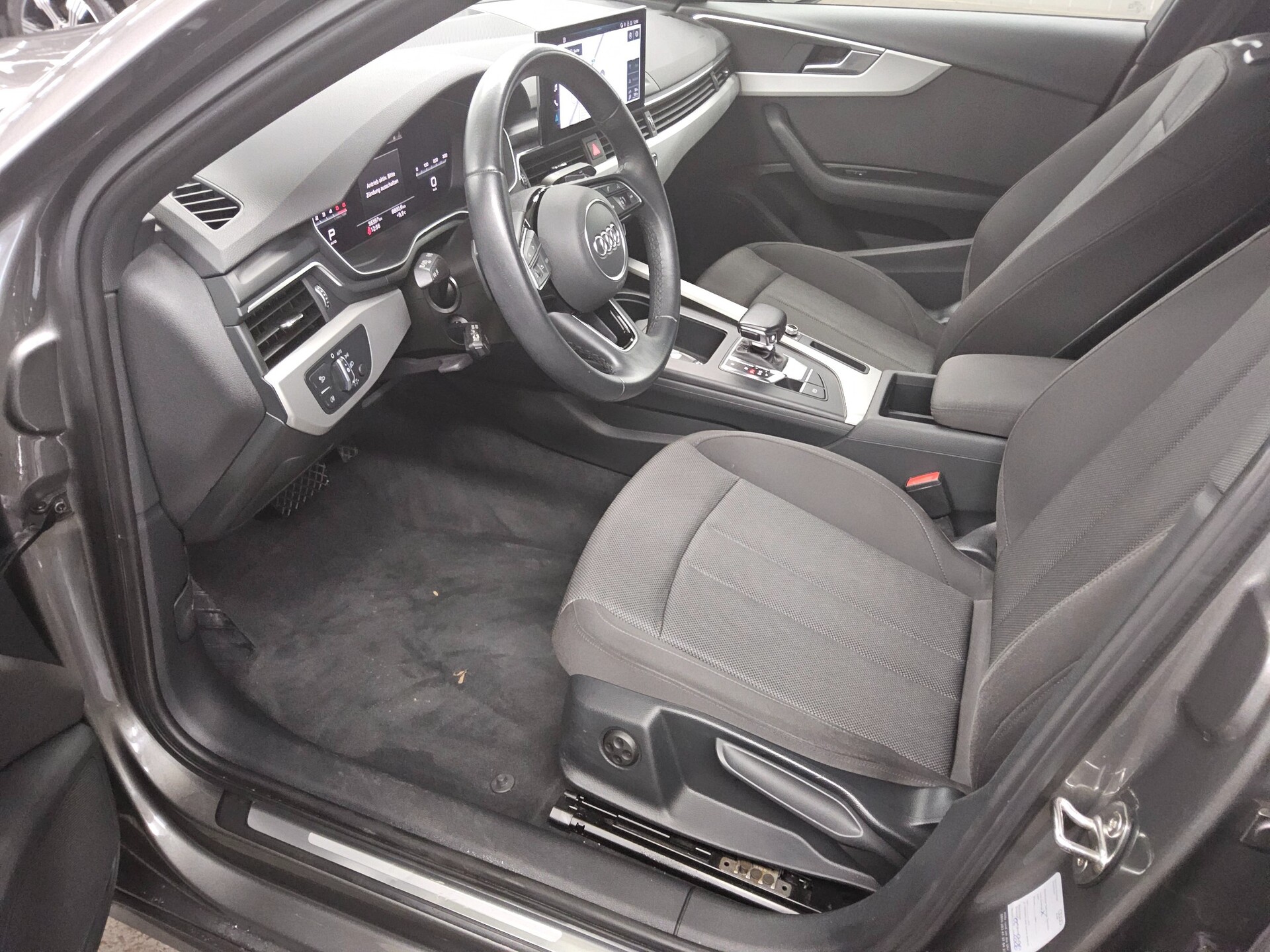 Audi A4 40 TDI advanced Navi LED Virtual RFK 8