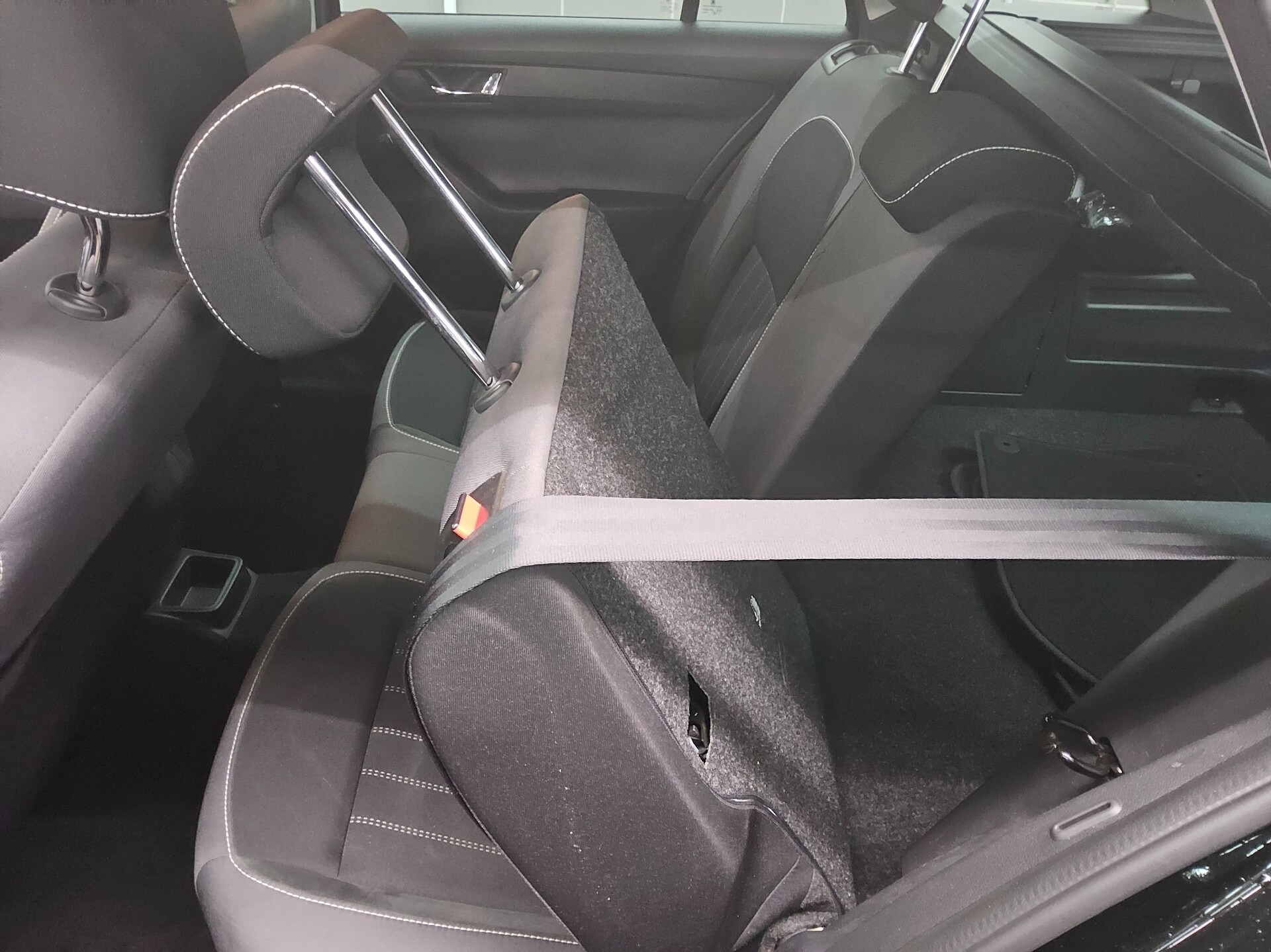 Skoda Fabia Kombi 1.0 TSI Style LED RfK PDC Klima 12