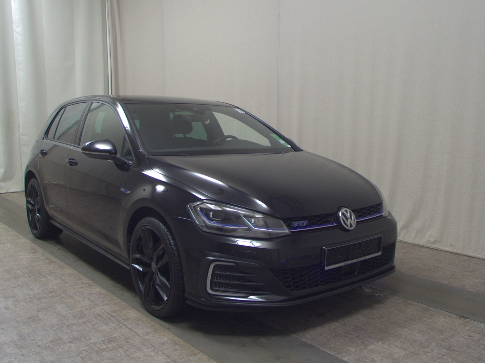 Volkswagen Golf-7 GTE 1.4 TSI Navi LED ACC 3