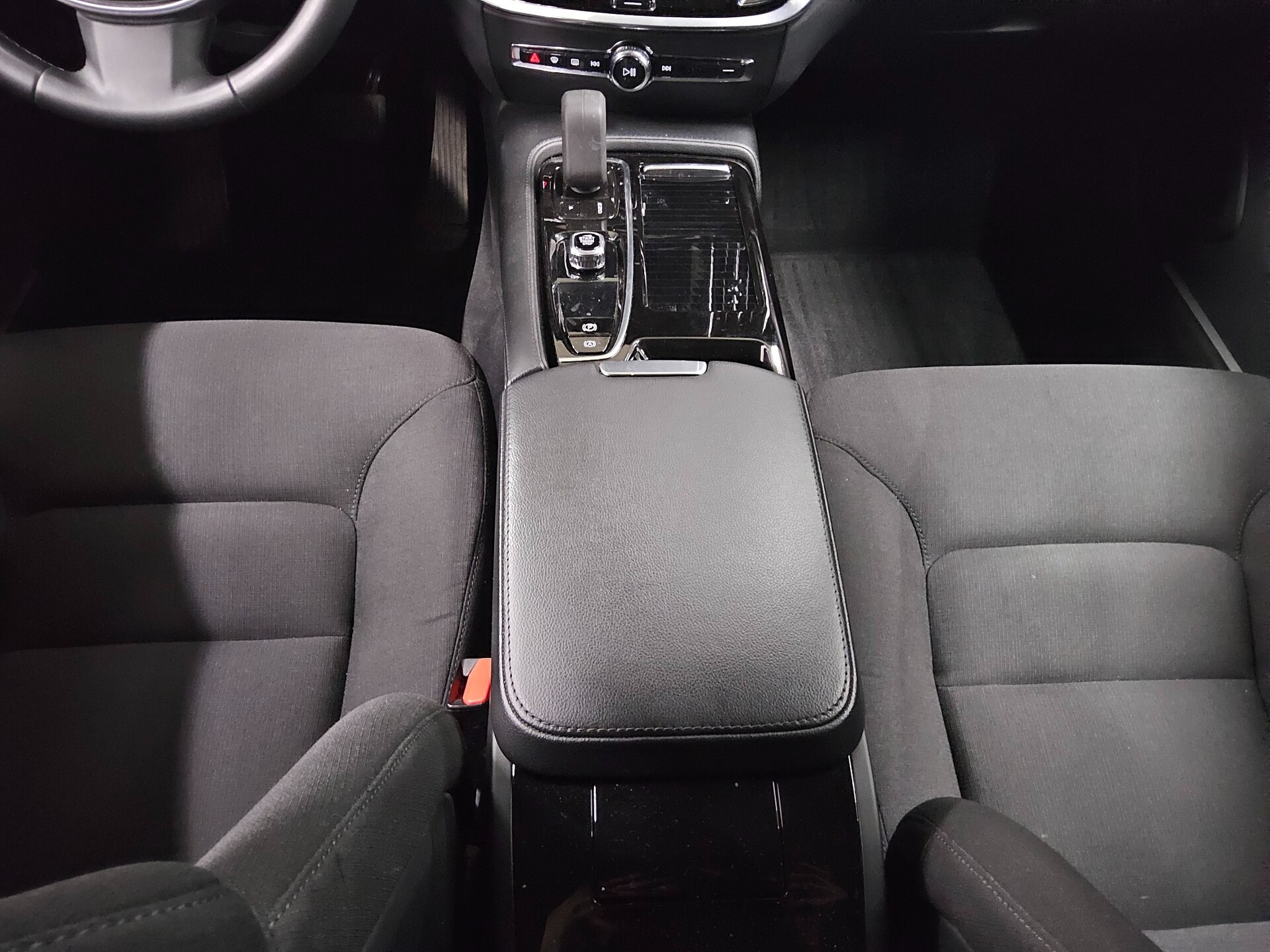 Volvo V60 T6 Inscription Navi LED RfK AHK ACC Memory 6