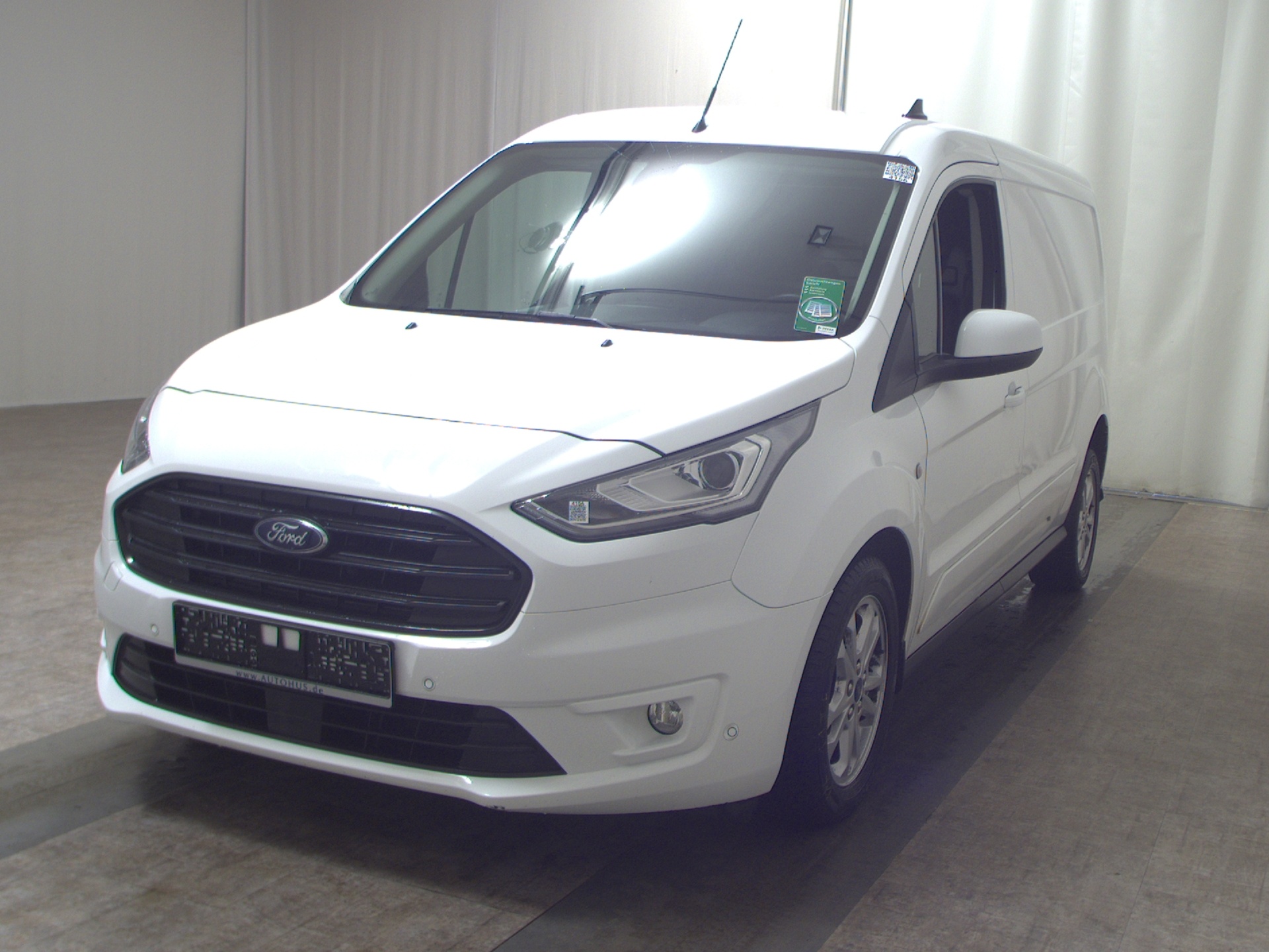 Ford Transit Connect 1.5 EB L2 Xenon PDC Shz Tempomat 2