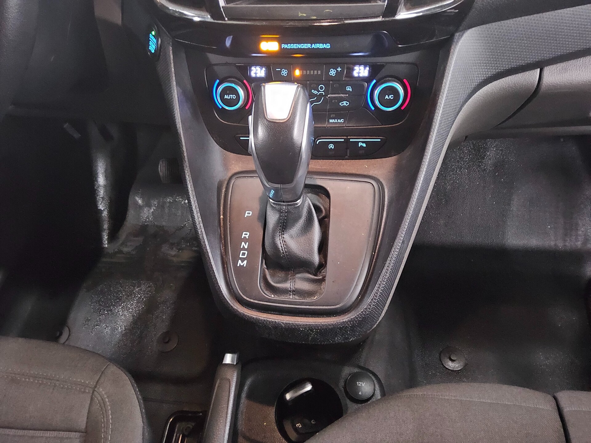 Ford Transit Connect 1.5 EB L2 Xenon PDC Shz Tempomat 6