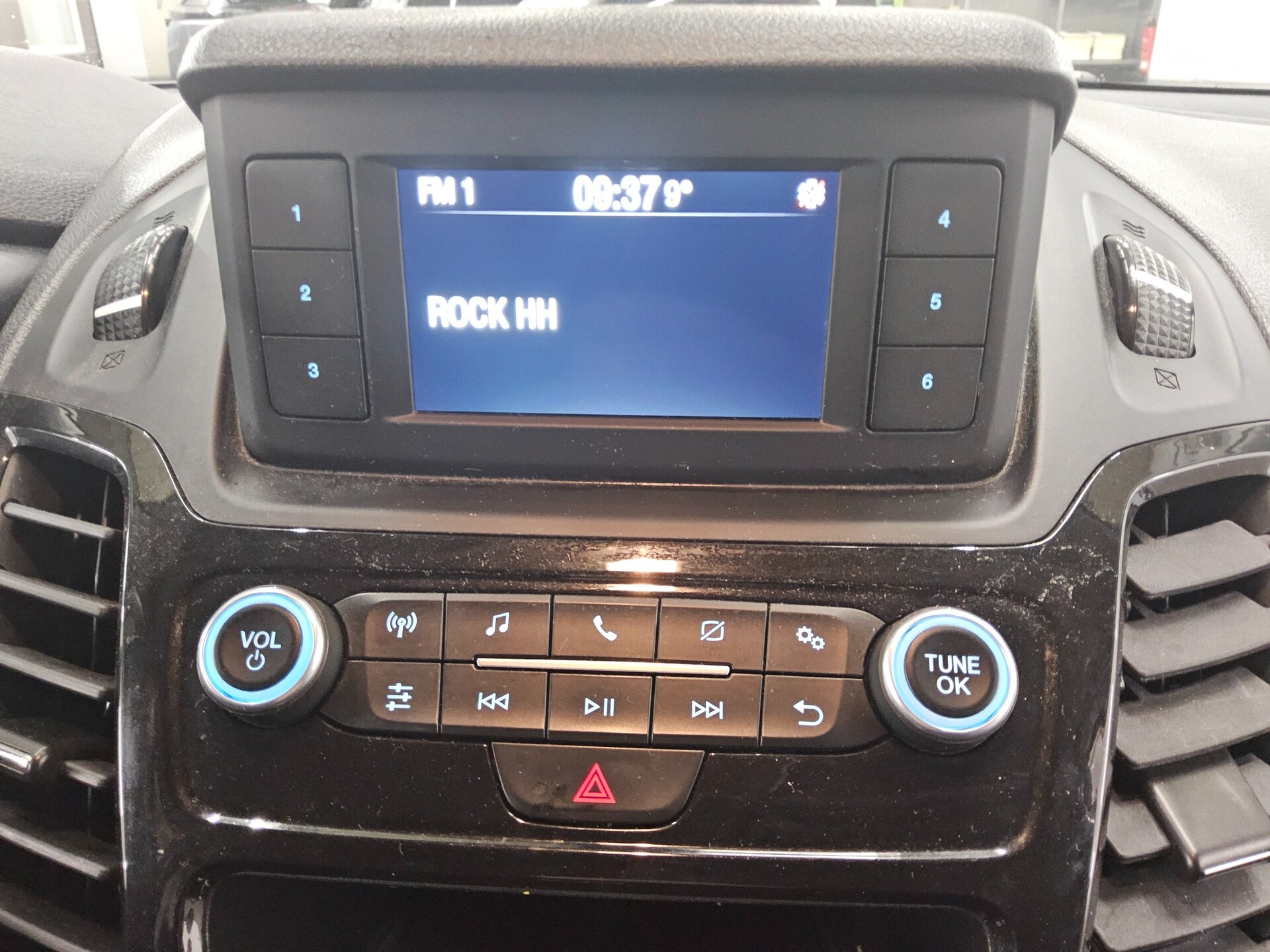 Ford Transit Connect 1.5 EB L2 Xenon PDC Shz Tempomat 7