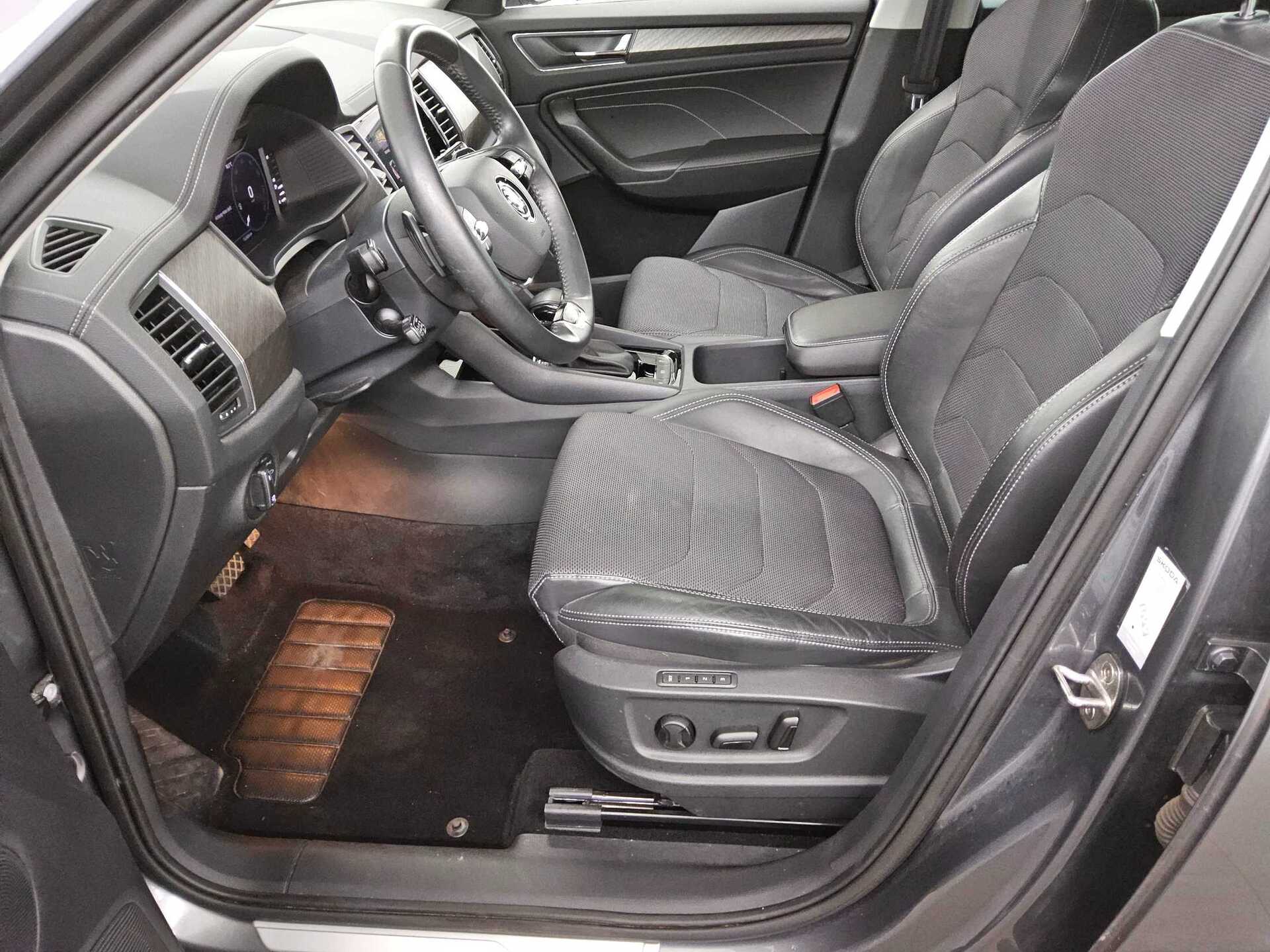 Skoda Kodiaq 2.0 TDI Style T-Leder Navi LED vc ACC RfK 9