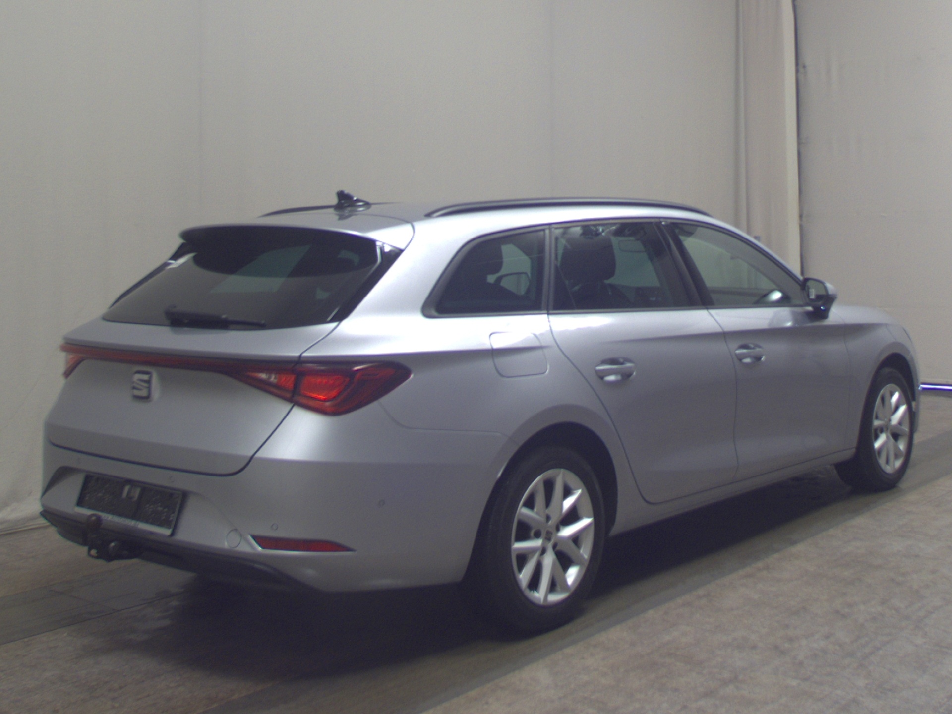 Seat Leon Sportstourer 2.0 TDI Style Navi AHK LED 4