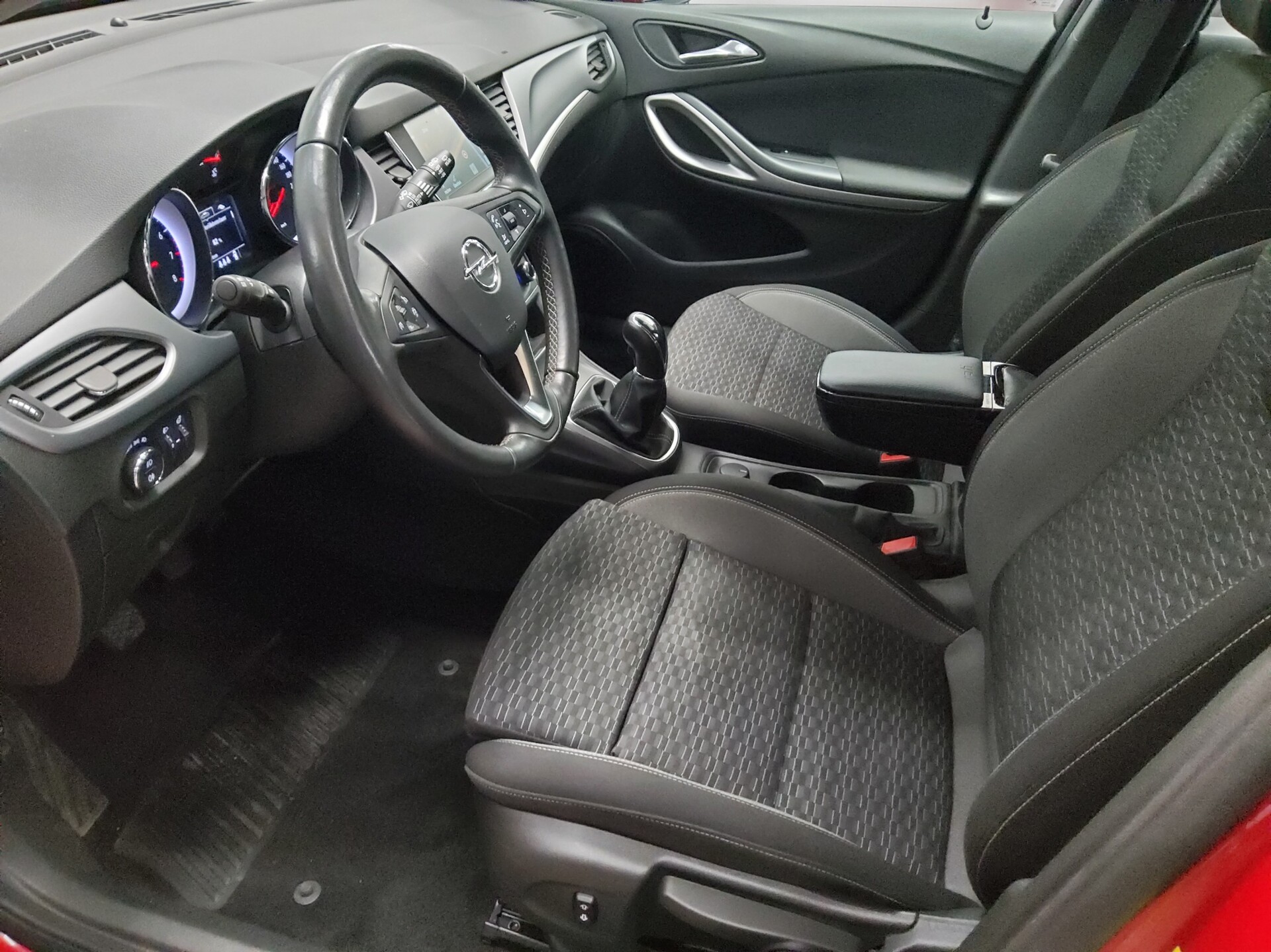 Opel Astra 1.2 Turbo Business Ed. Navi LED DAB PDC 8