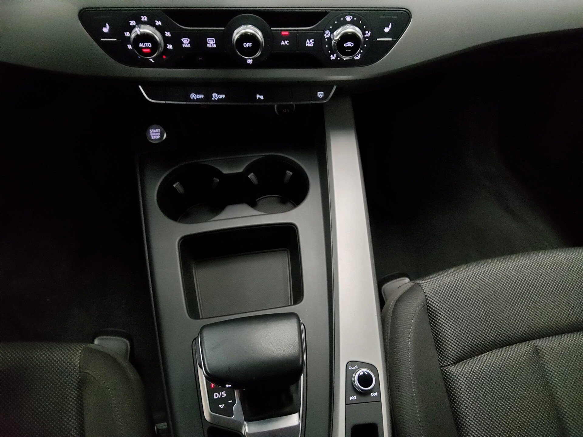 Audi A4 Avant 30 TDI Navi+ LED PDC ACC 6