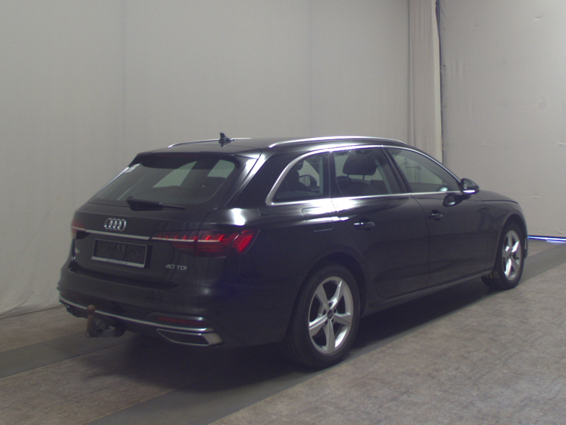 Audi A4 Avant 40 TDI advanced Navi LED vc AHK ACC Shz 4