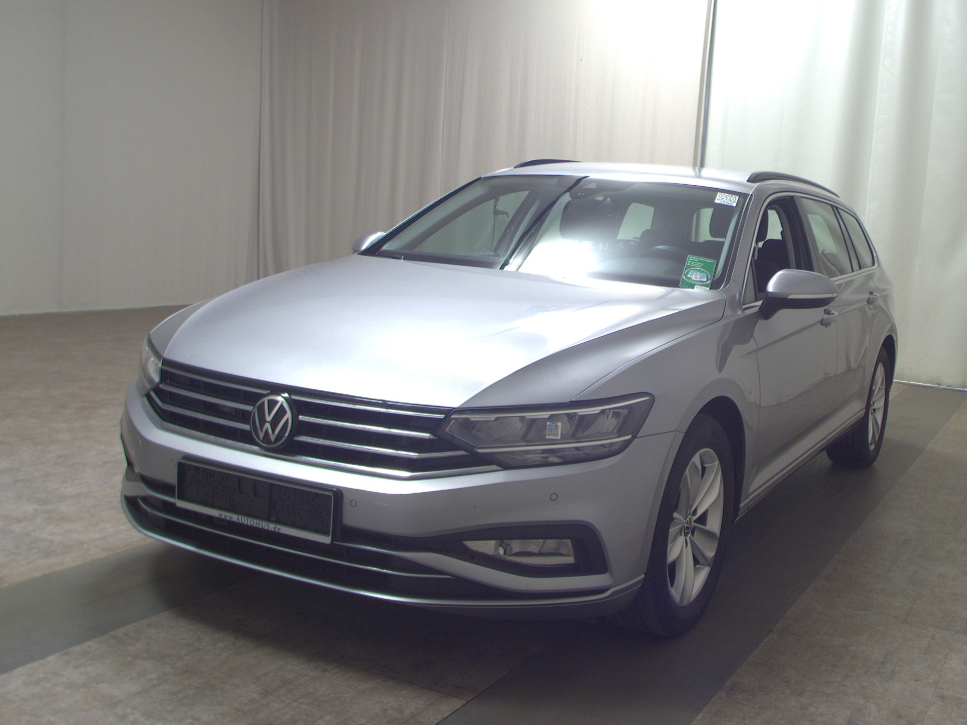 Volkswagen Passat Var. 2.0 TDI Business Navi LED RFK ACC 2