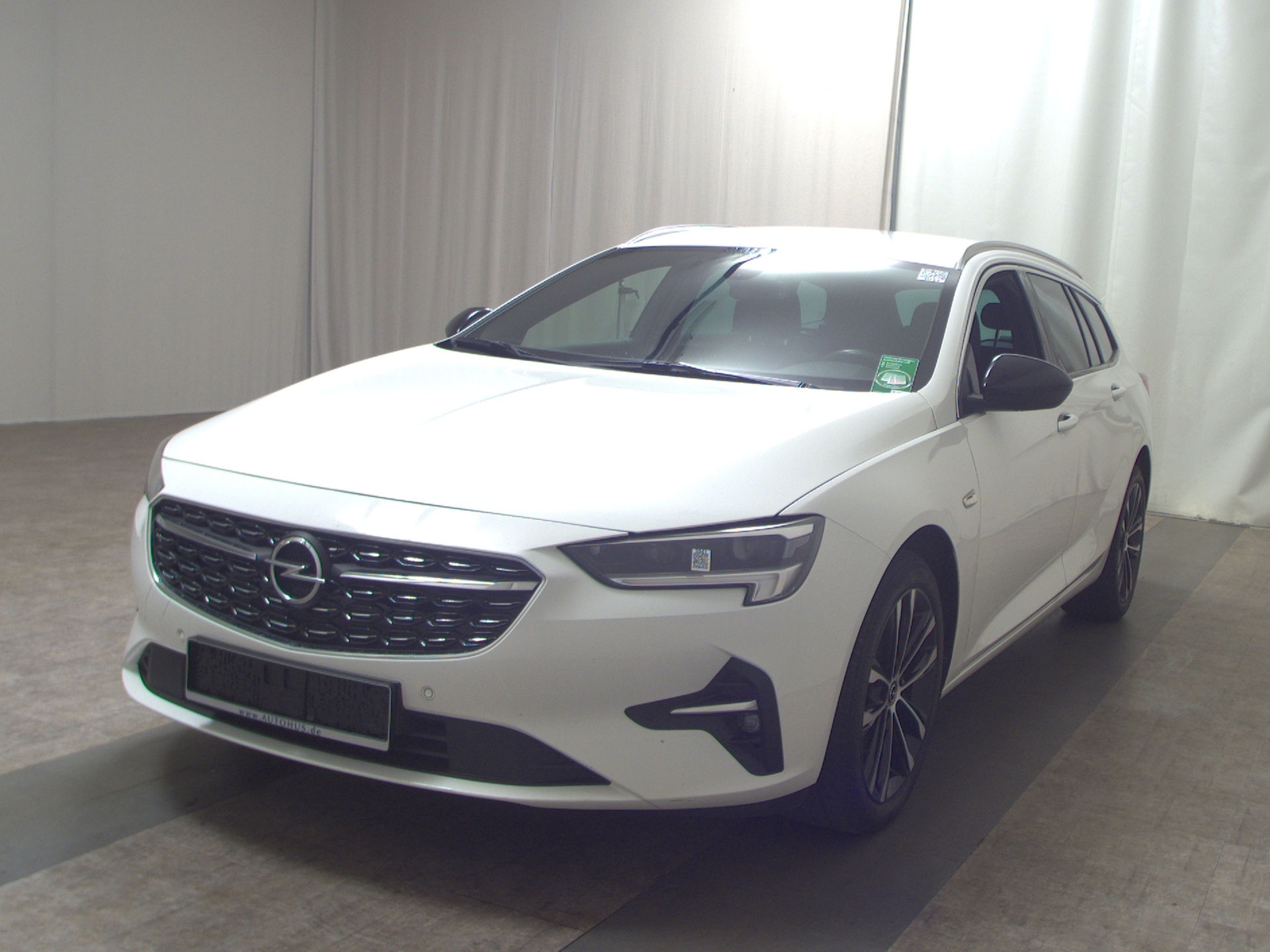 Opel Insignia ST 1.5 D Ultimate Navi LED AHK PDC Shz 2