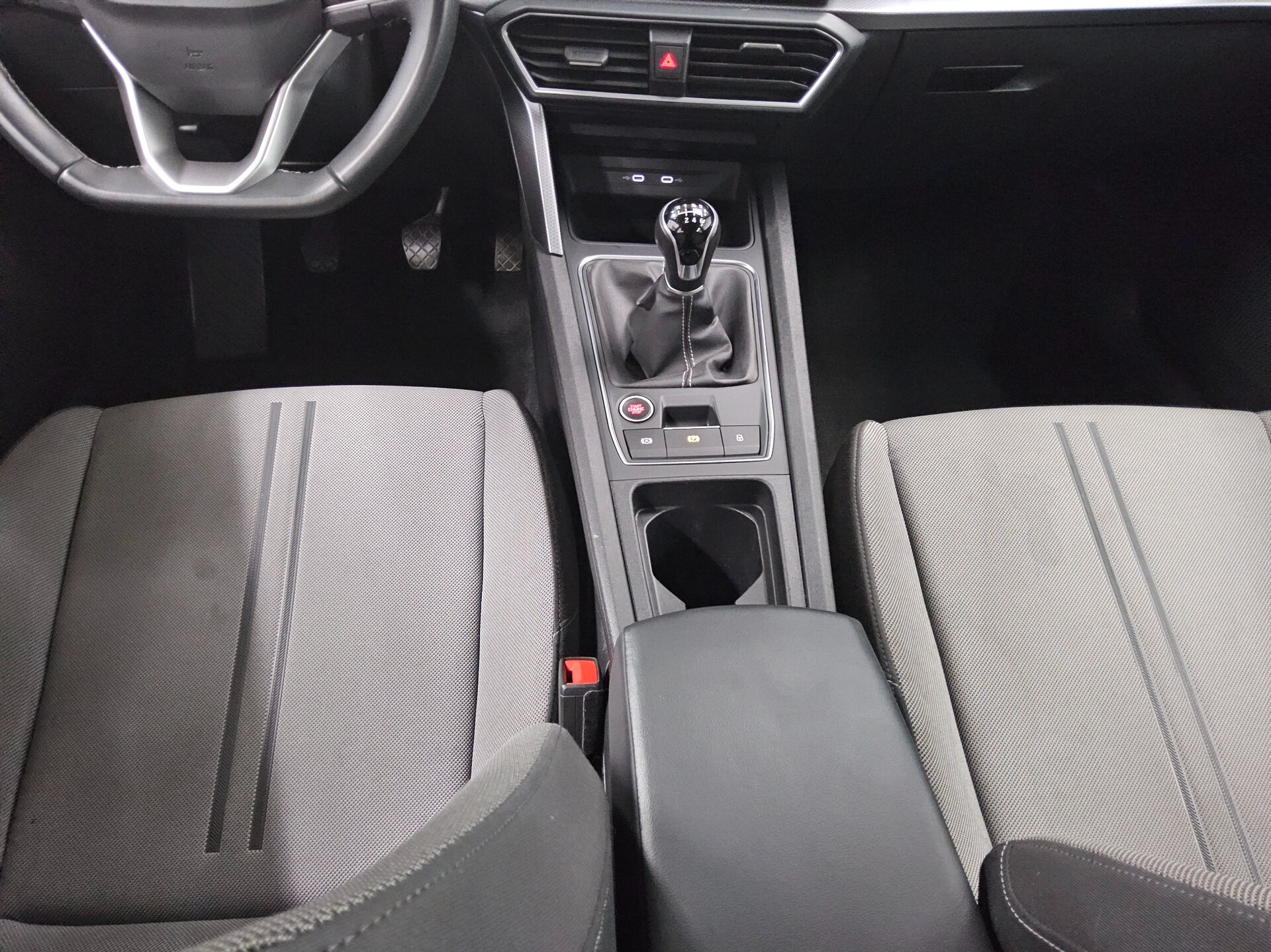 Seat Leon Sportstourer 2.0 TDI Style Navi LED AHK RfK 6